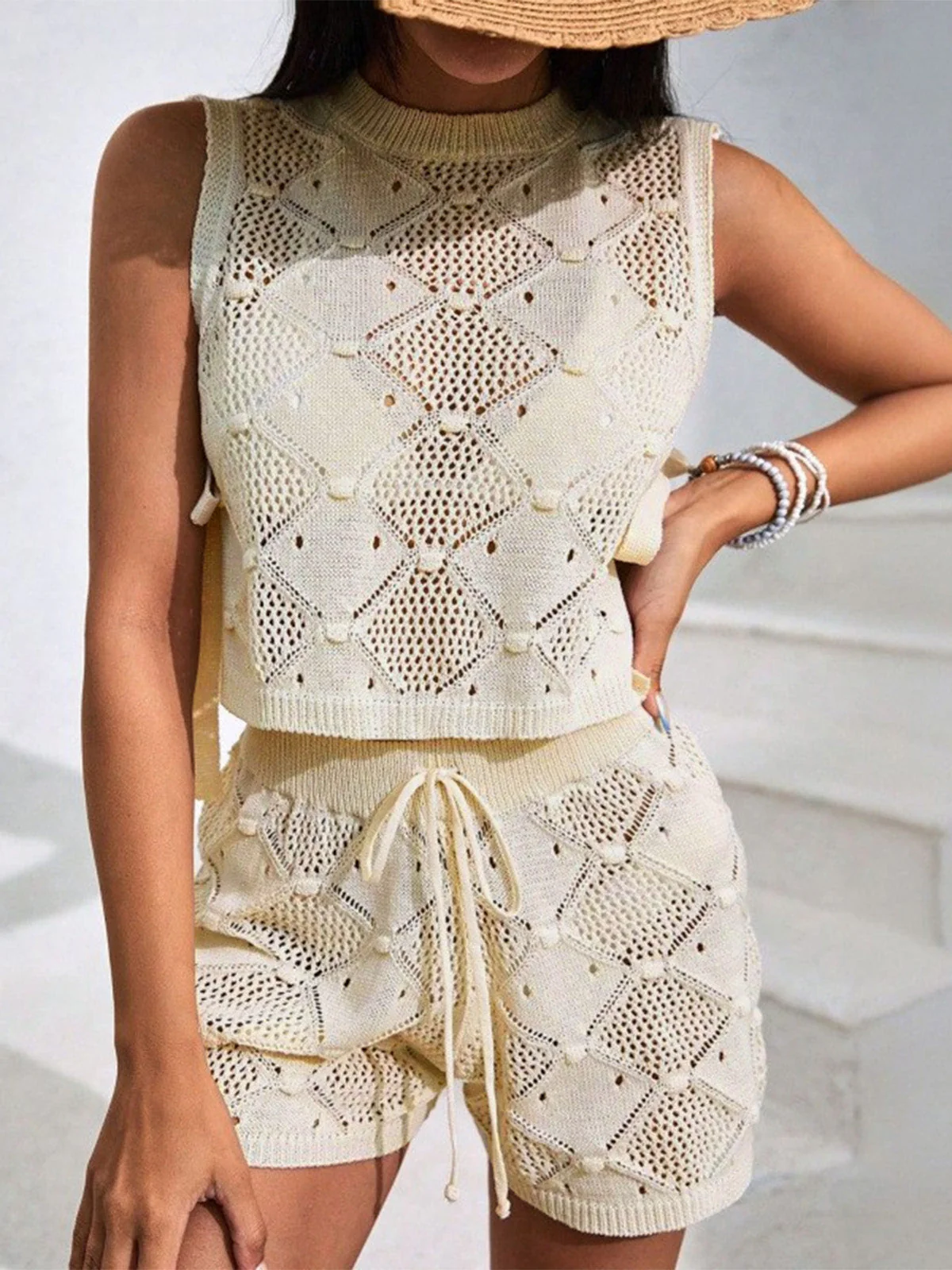 2PCS Beige 1960s Crochet Sleeveless Drawstring Shorts Set - Image 3