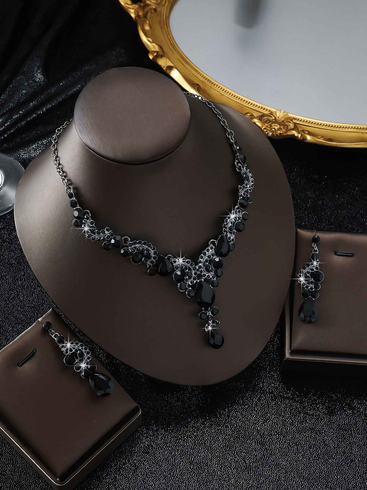 2PCS Rhinestone Necklace & Earrings Set - Image 5