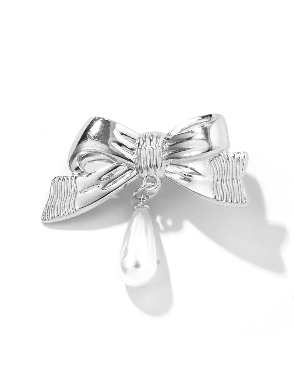 3D Bow Pearl Drop Hair Clip - Image 3