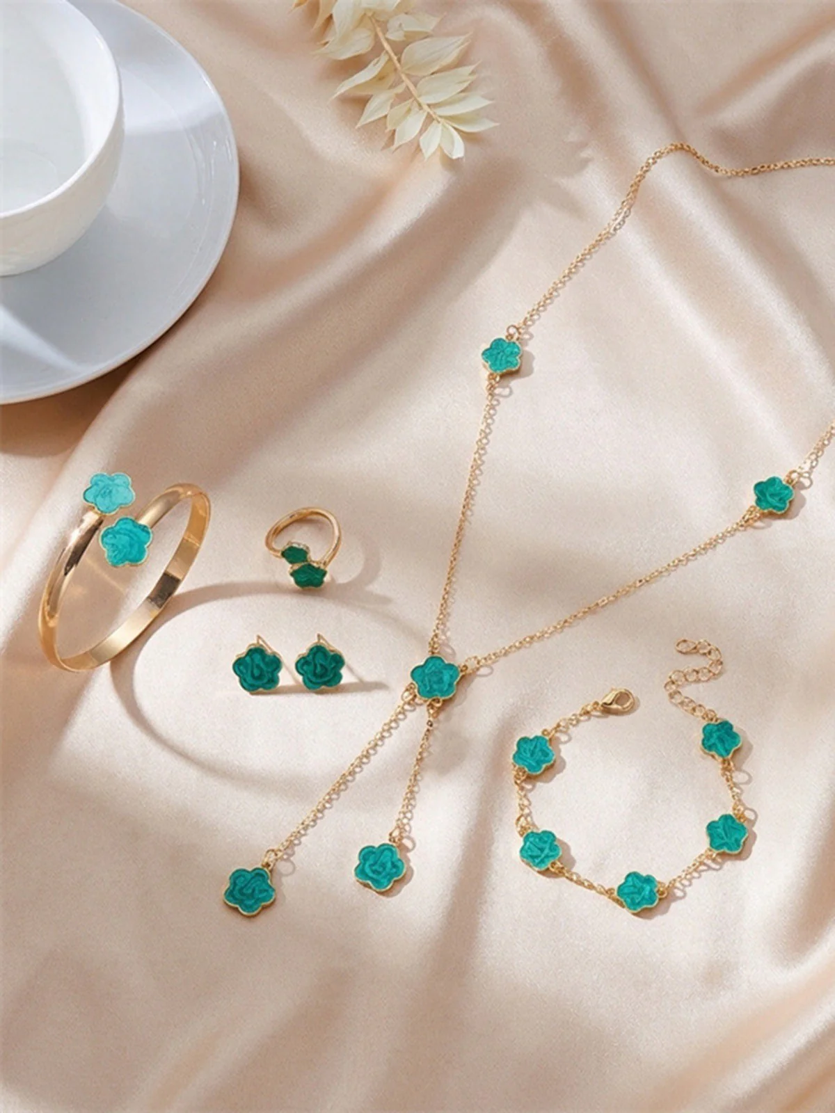 5PCS Five-Petal Flower Jewelry Set - Image 8