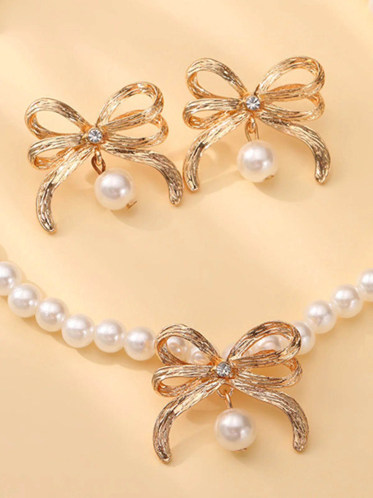 Alloy Pearl Bow Necklace & Earrings Set - Image 3
