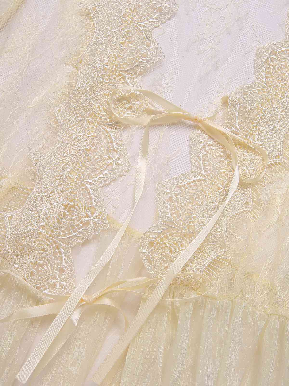 Apricot 1950s Royal Style Lace Trimmed Robe - Image 3