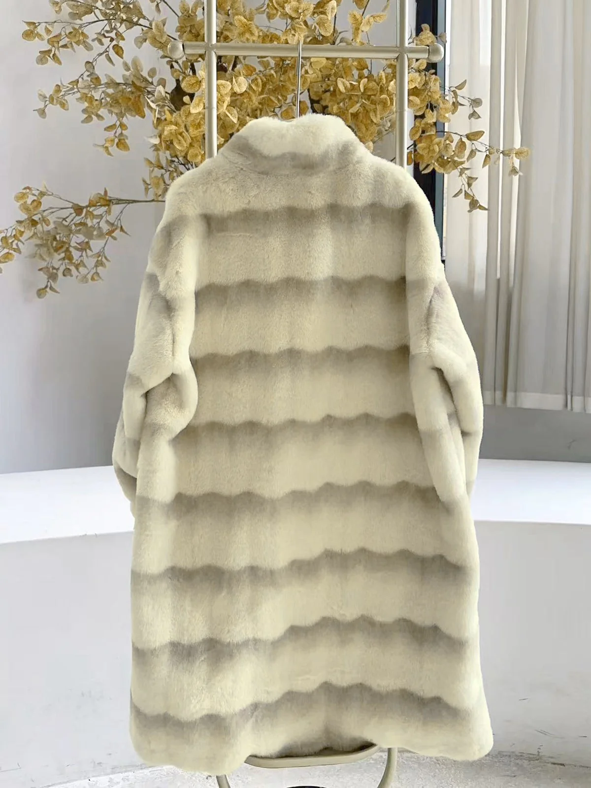 Beige 1950s Stripe Faux Fur Plush Coat - Image 2