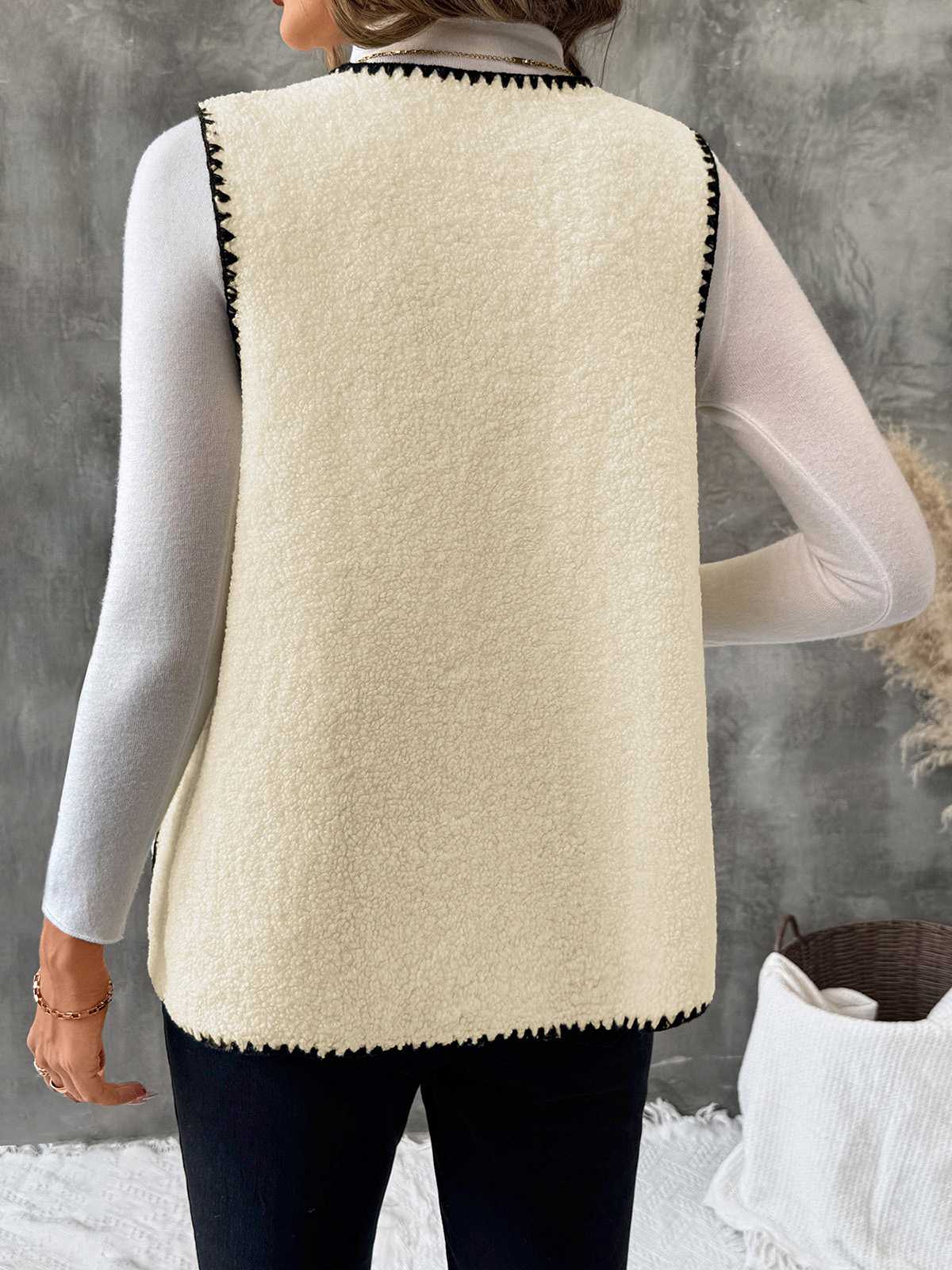 Beige 1950s Faux-Wool Binding Pocket Vest - Image 4
