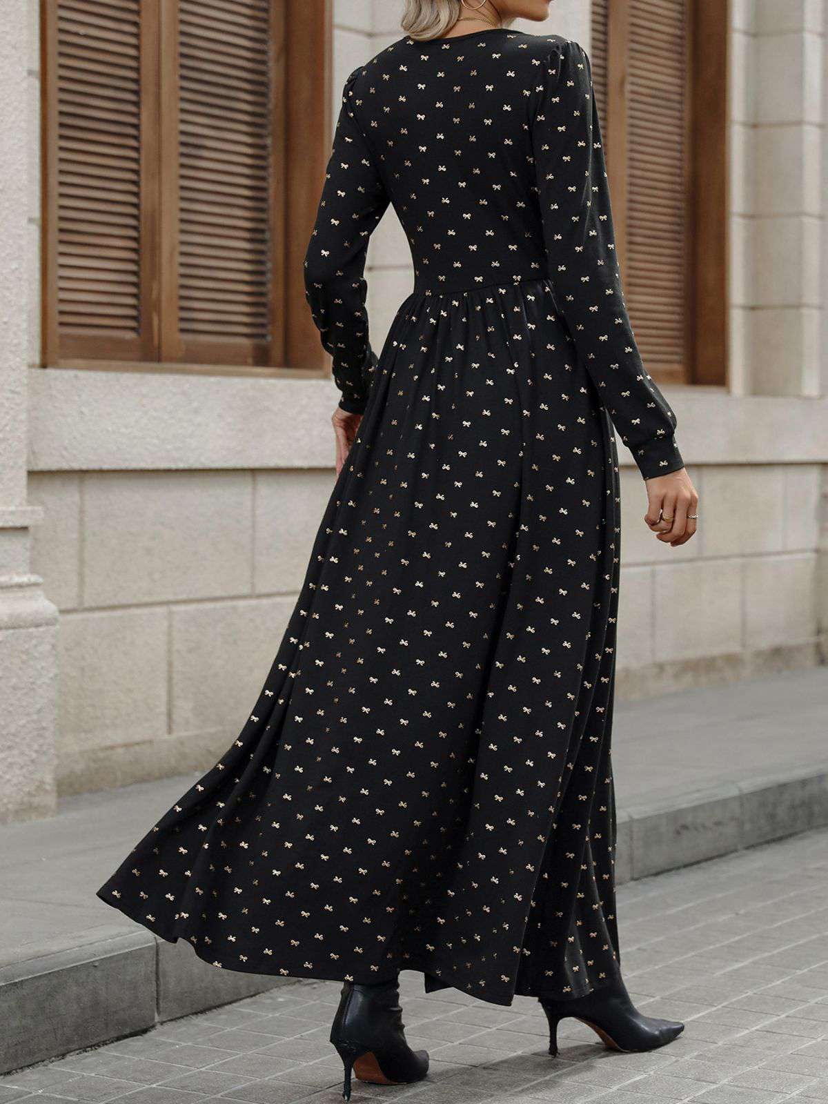 Black 1930s Gold Foil Bow V-Neck Lace Slit Dress - Image 4