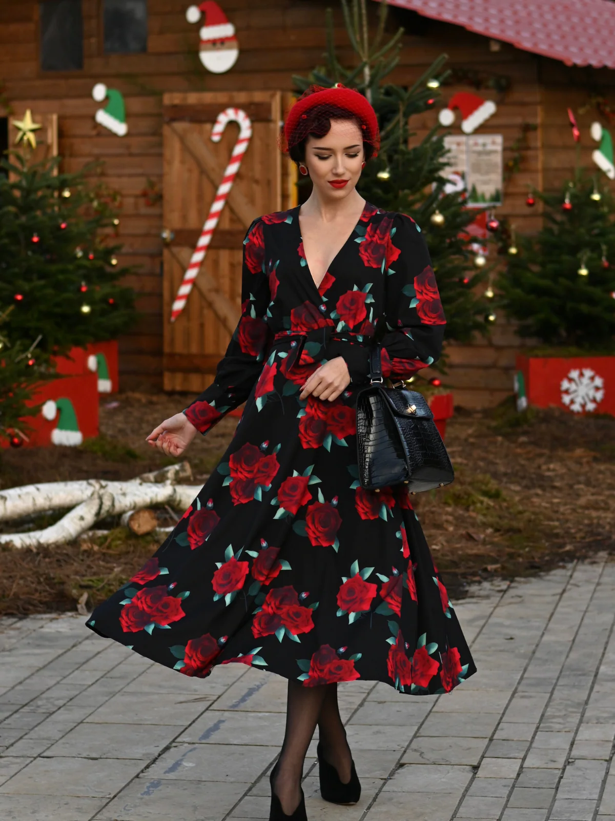 Black 1940s Rose Lantern Sleeved Lace-Up Dress - Image 2