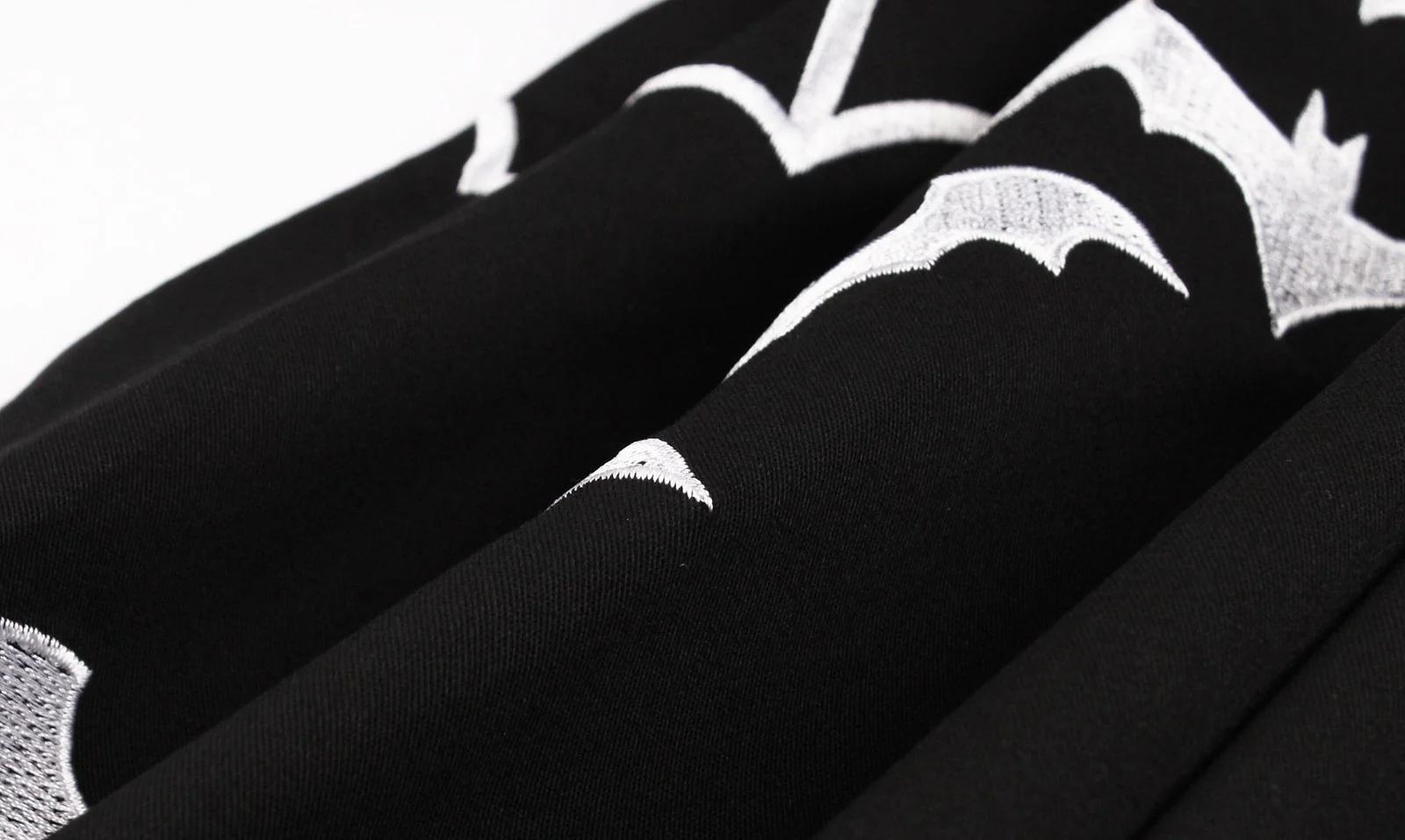 Black 1950s Halloween Bat Collar Embroidered Dress - Image 3