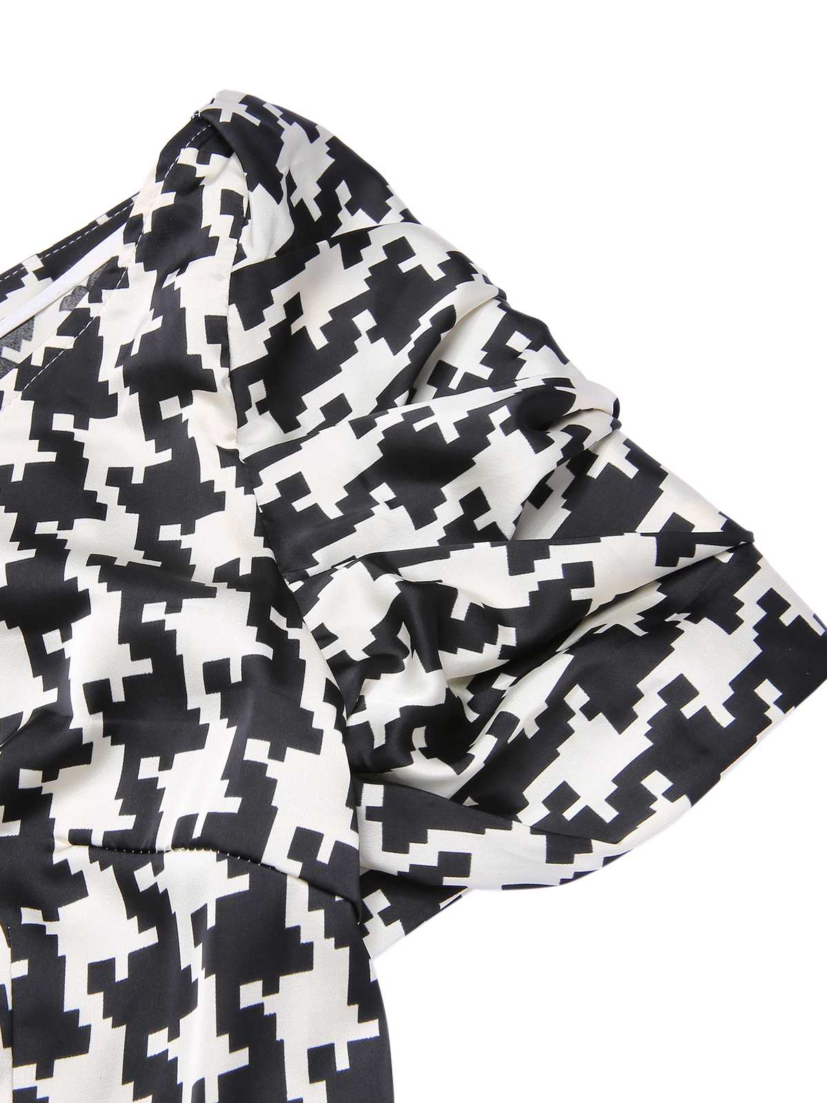 Black 1950s Houndstooth Short Sleeve Belted Dress - Image 6