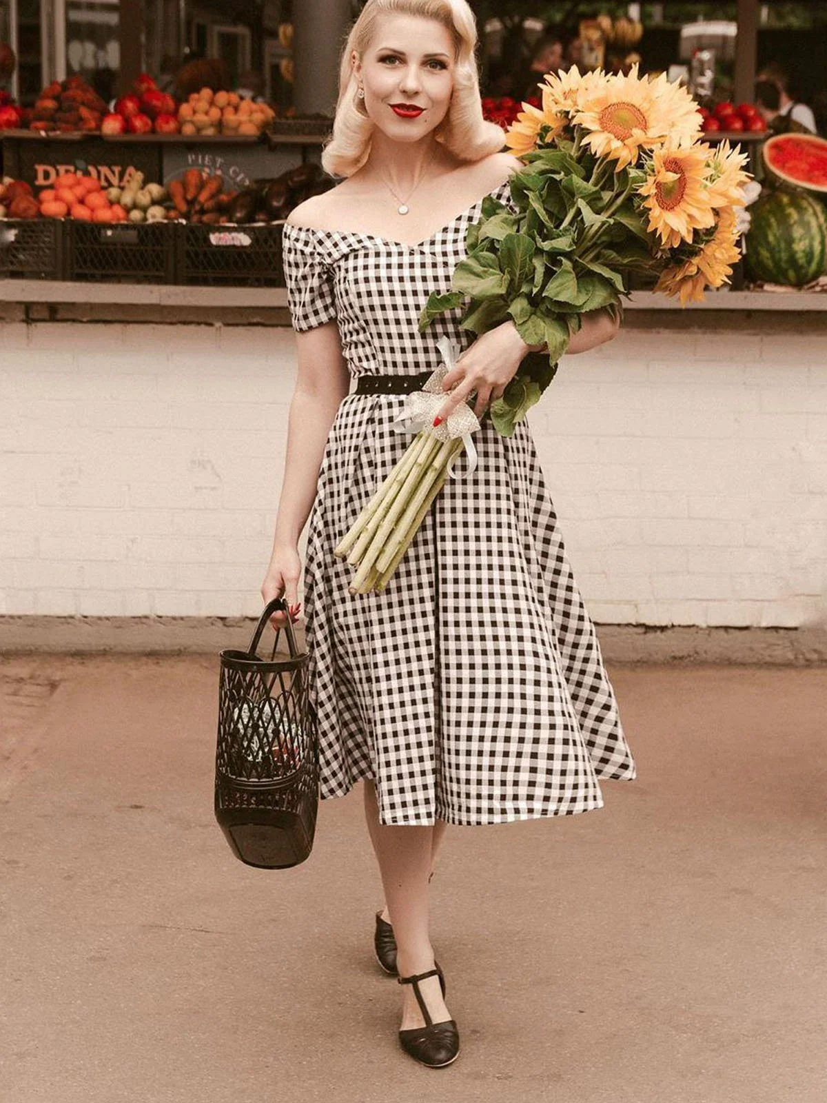 Black 1950s Plaid Swing Dress - Image 14