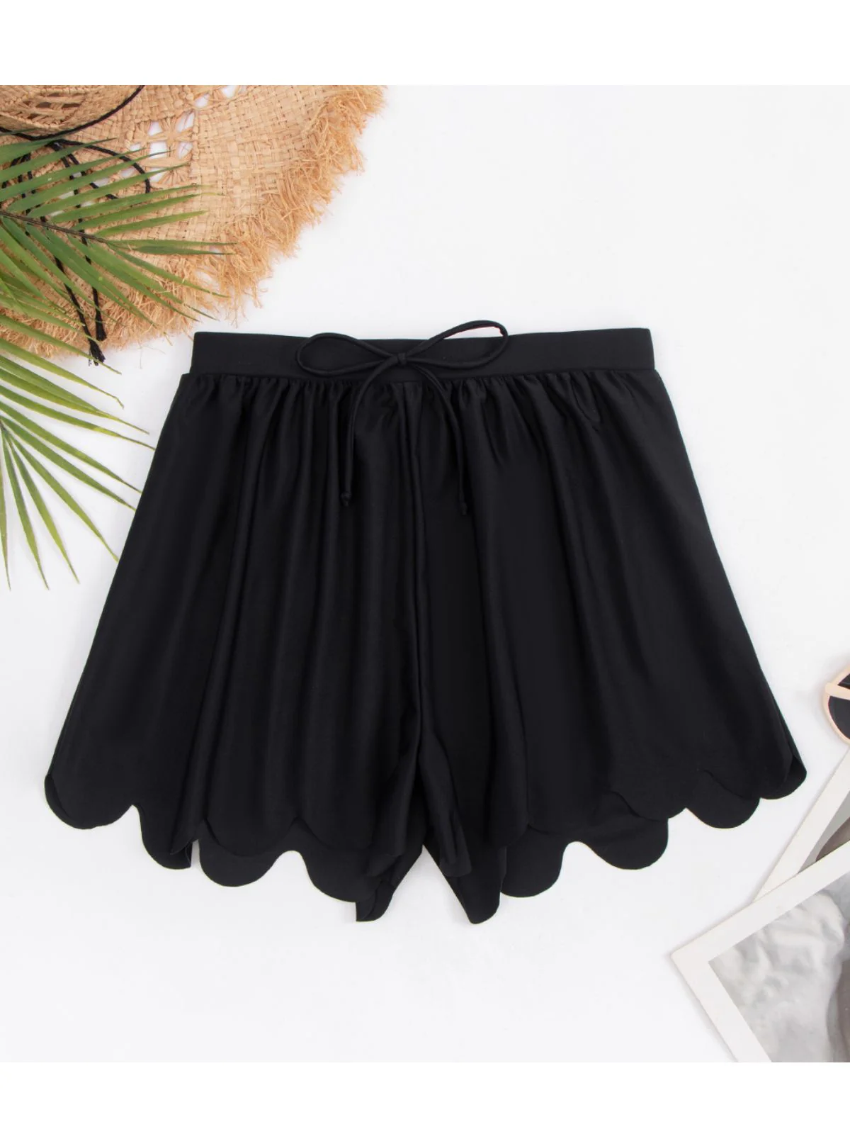 Black 1950s Scallop Trim Solid Bikini Shorts - Image 3
