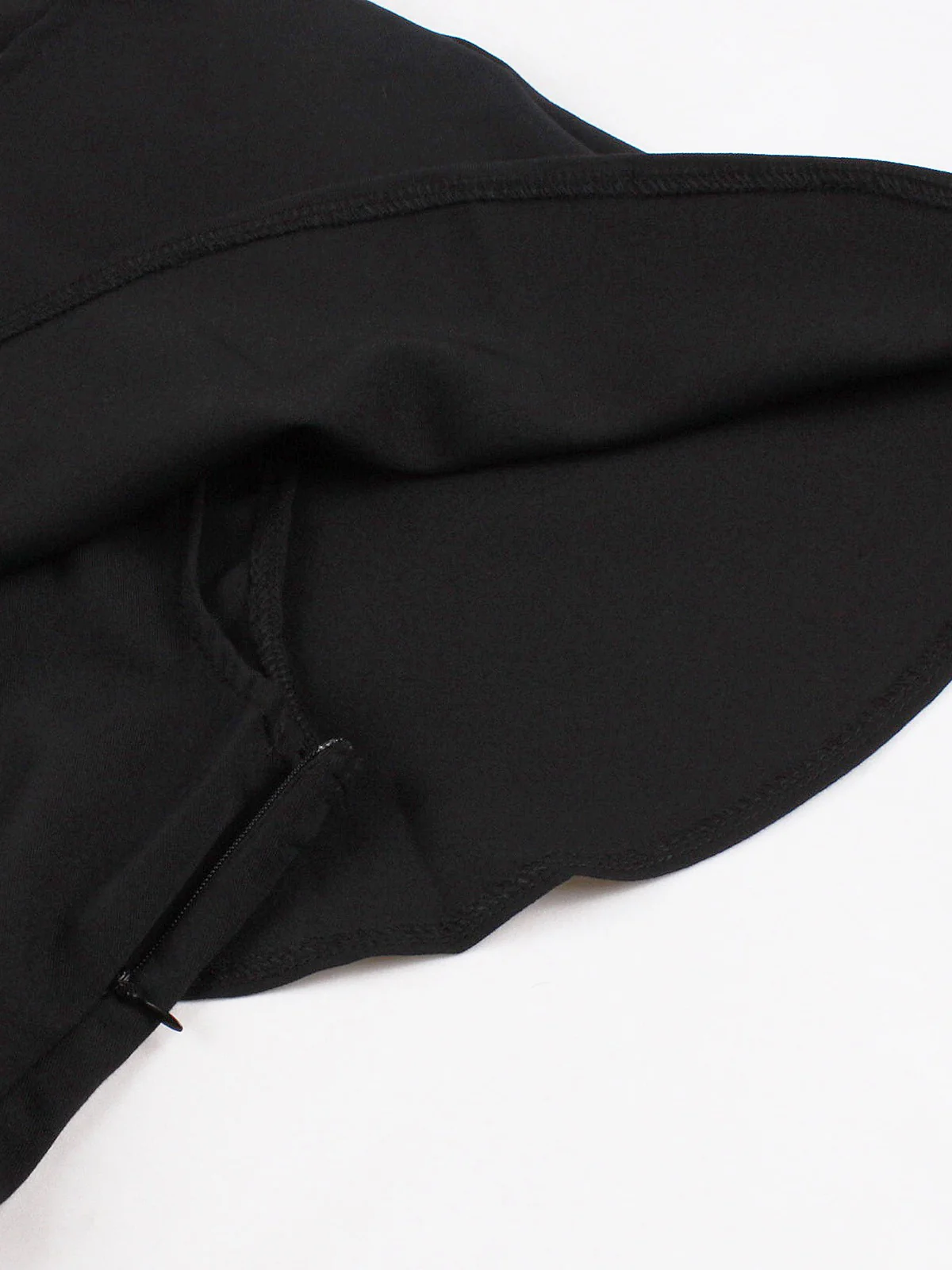Black 1950s V-Neck Cloak Belted Dress - Image 5