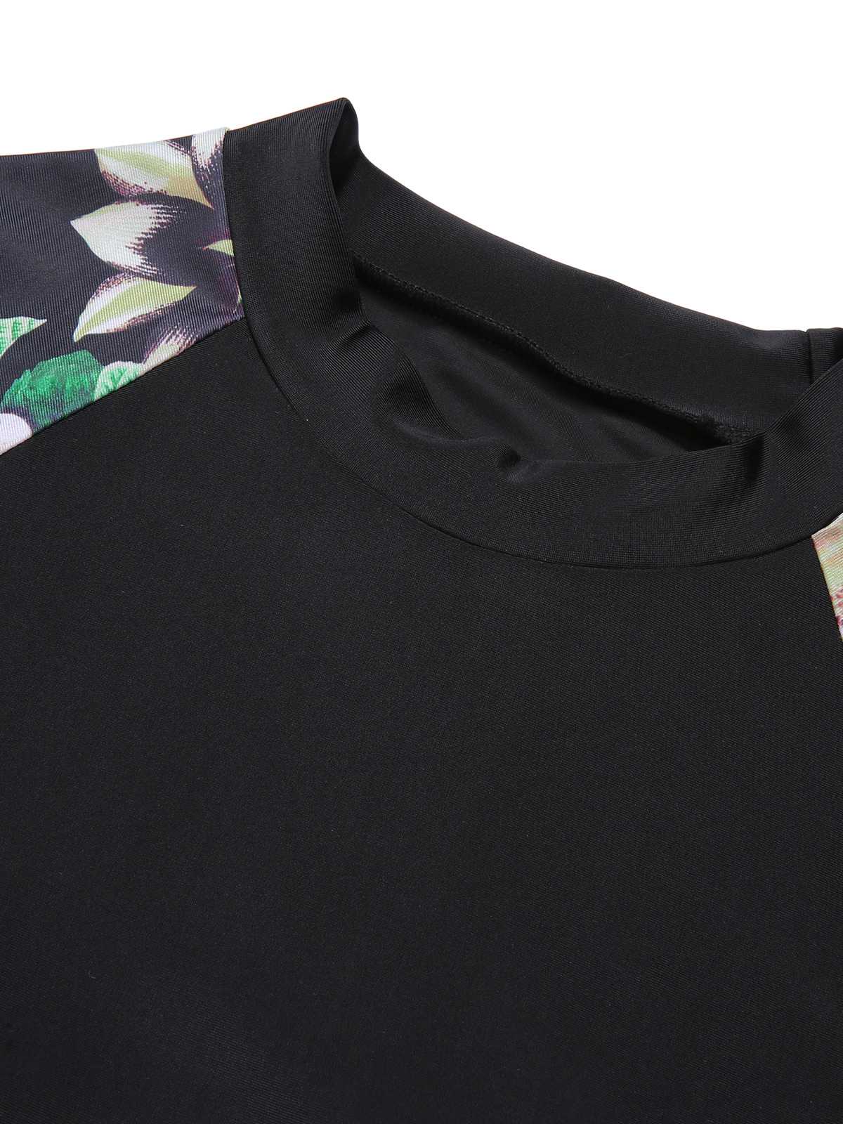 Black 1960s Floral Swimsuit Set - Image 9