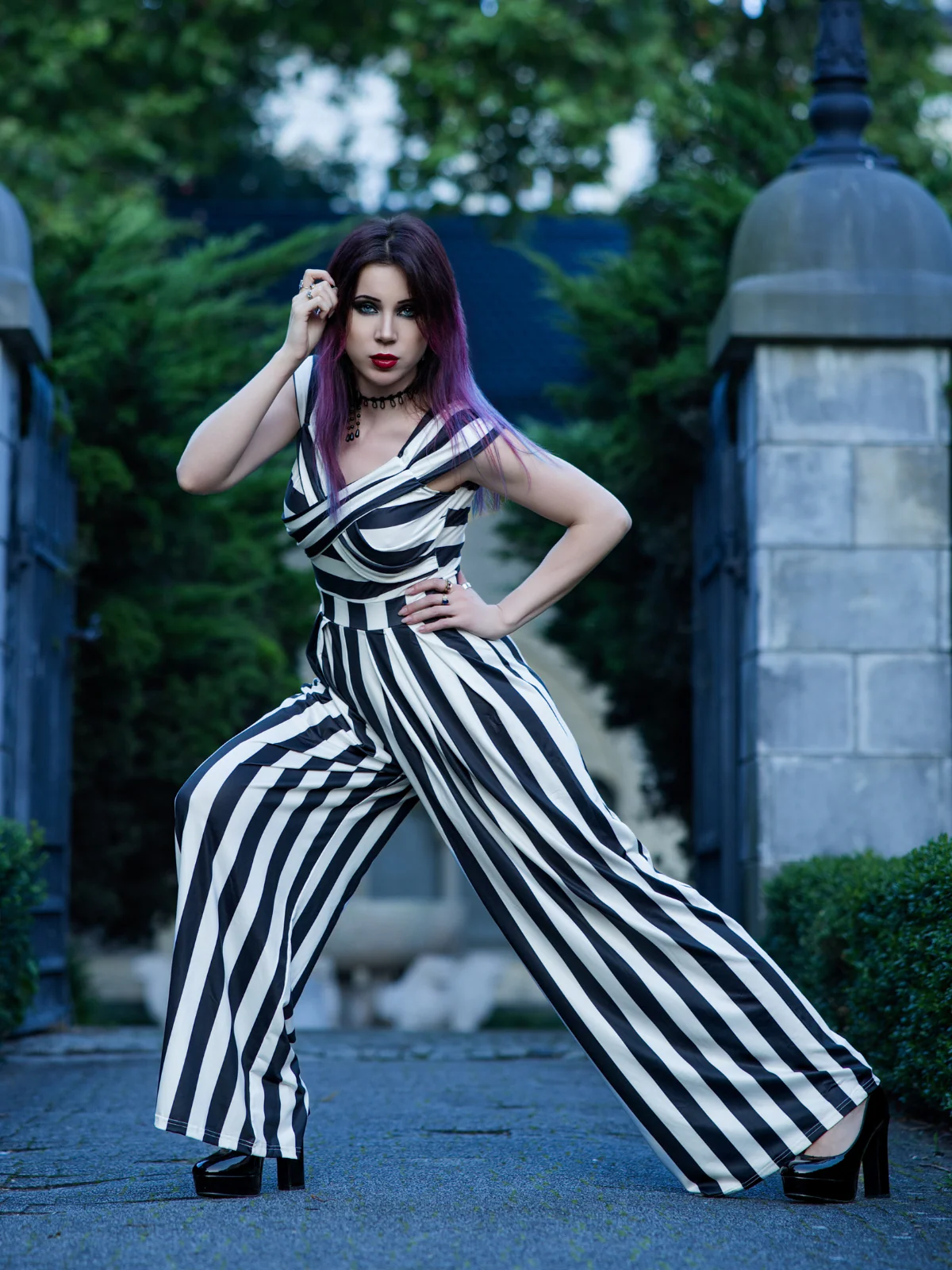 Black 1960s Off-Shoulder Stripes Jumpsuit - Image 3