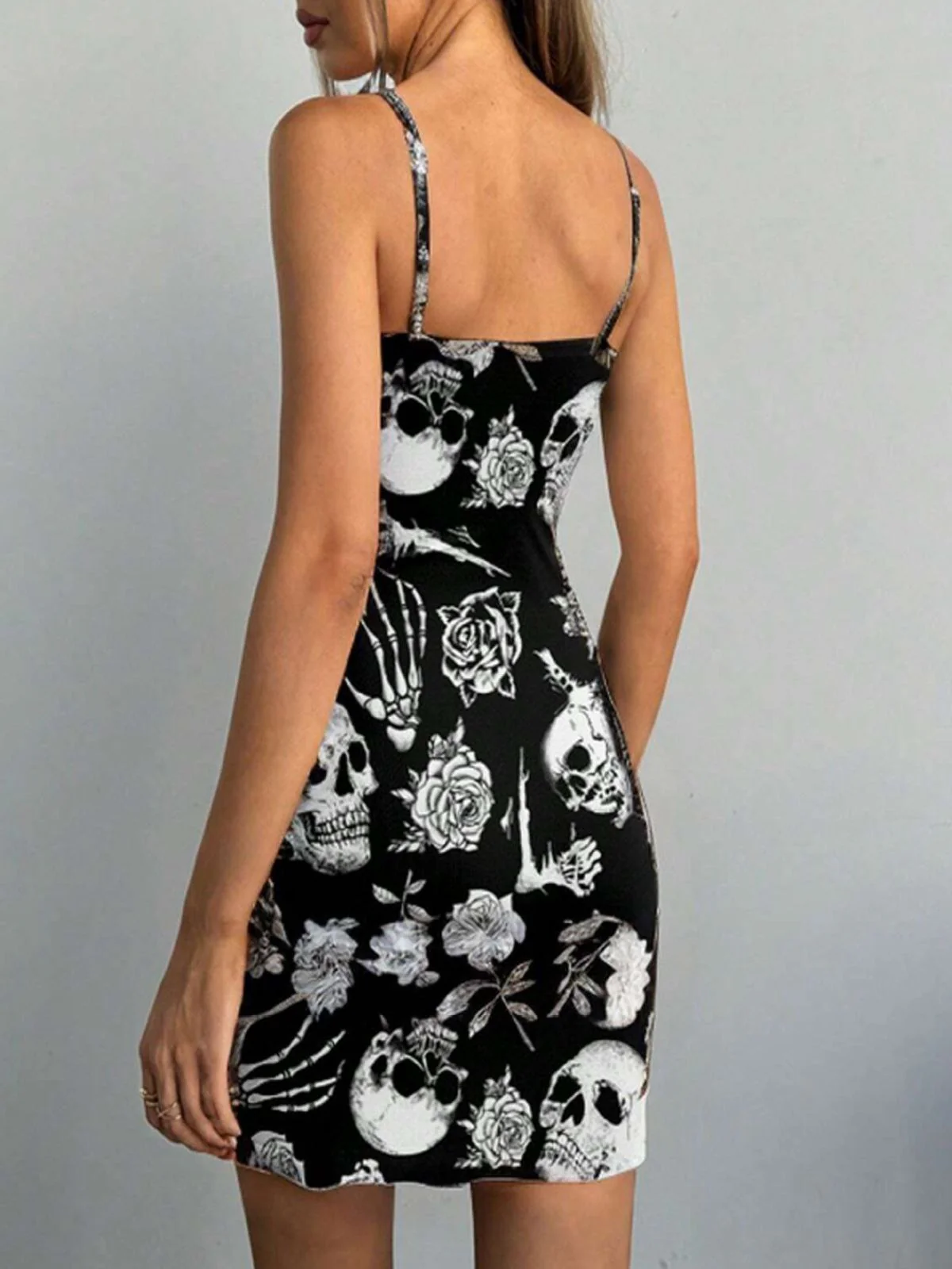 Black 1960s Skull Rose Halloween Bodycon Dress - Image 3