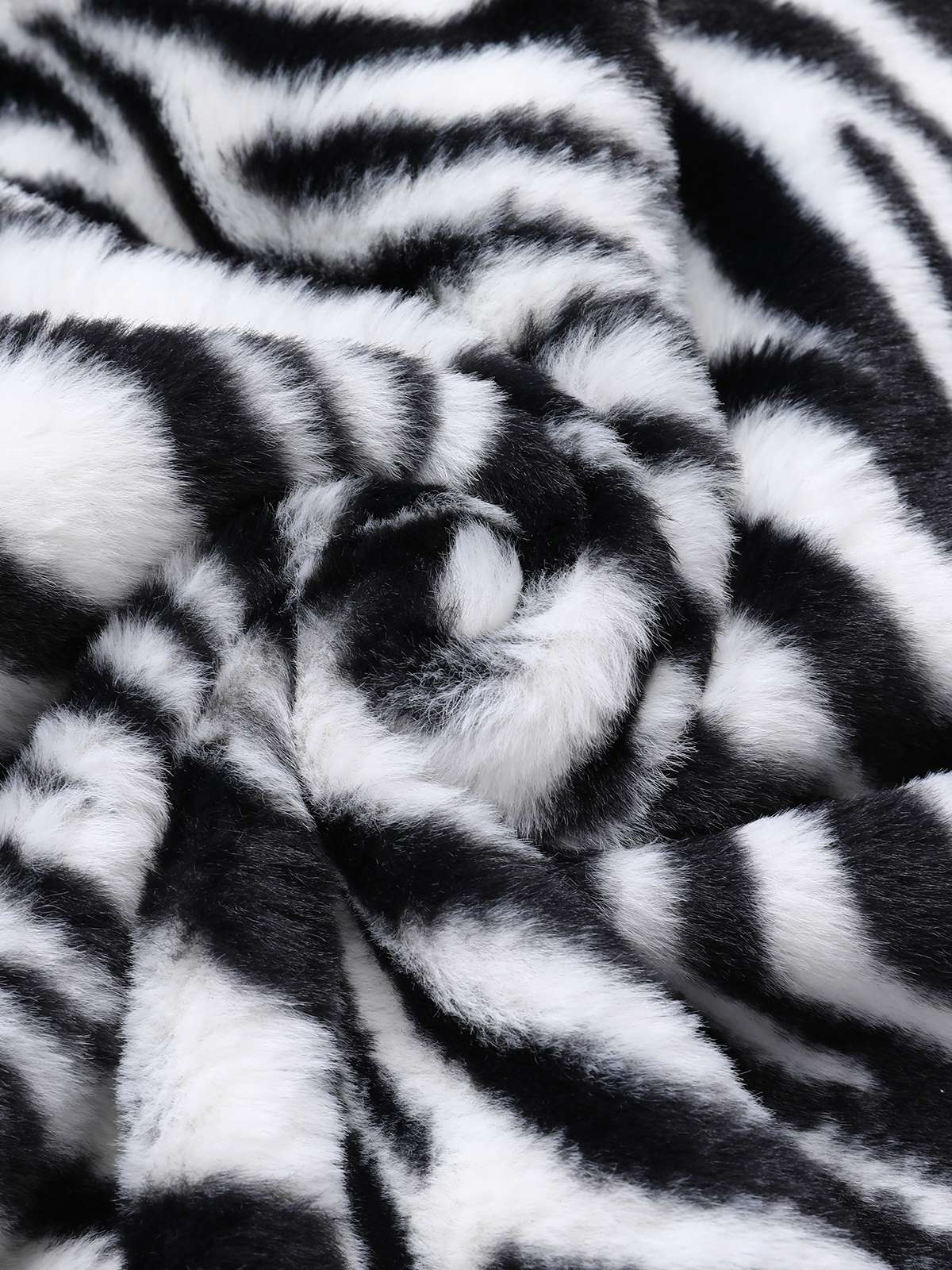 Black 1970s Zebra Fur Collar Cape Coat - Image 4