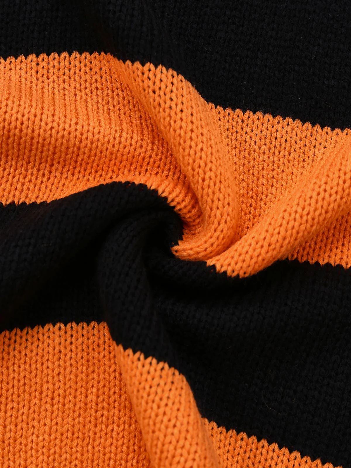 Black & Orange 1950s Halloween Bat Applique Knit Sweater - Image 5