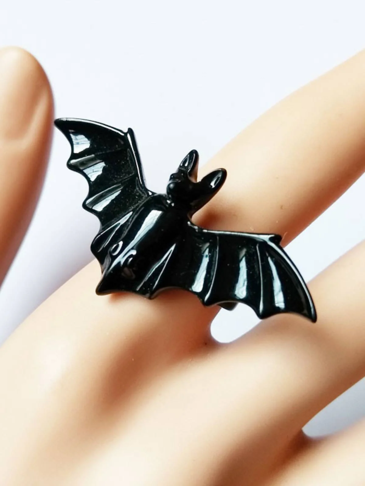 Black Retro Bat Alloy Ring - Image 4