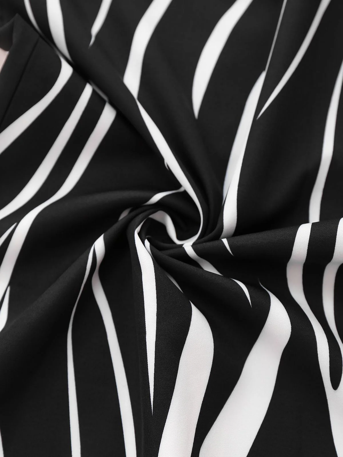 Black & White 1930s Irregular Print Halter Jumpsuit - Image 5