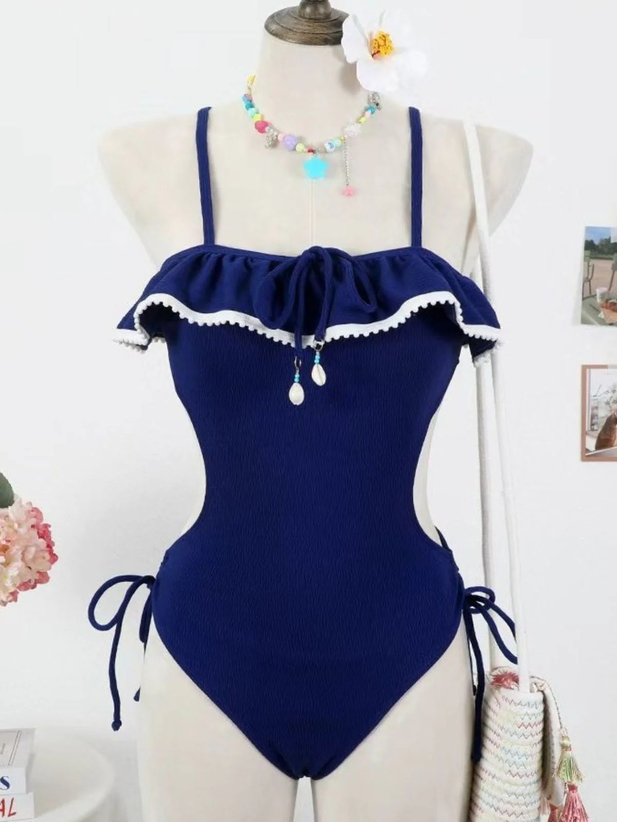 Blue 1940s Seashell Pendant Ruffle One-Piece Swimsuit - Image 4