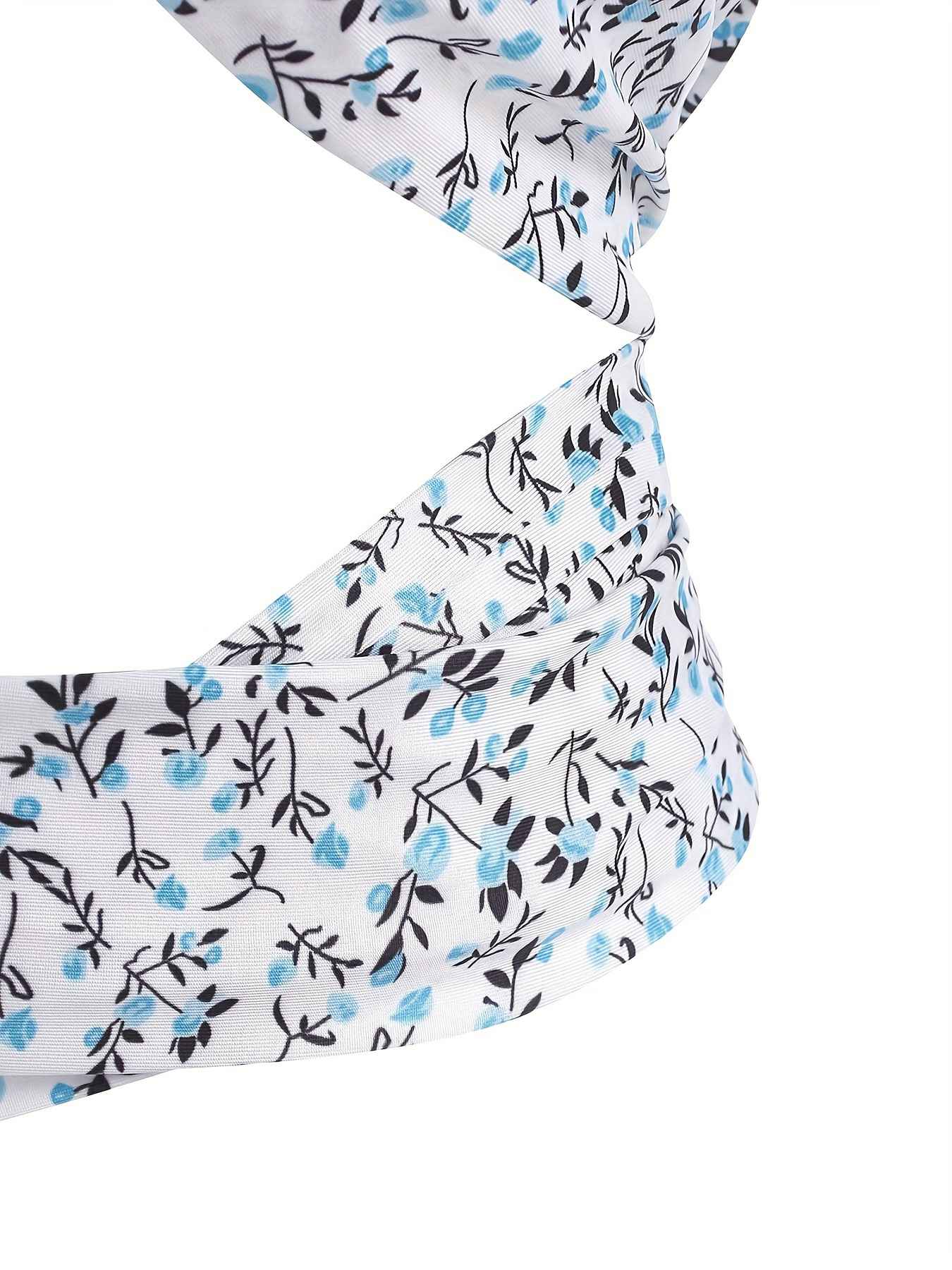 Blue 1950s Ditsy Floral Lace-Up Crop Camisole - Image 3