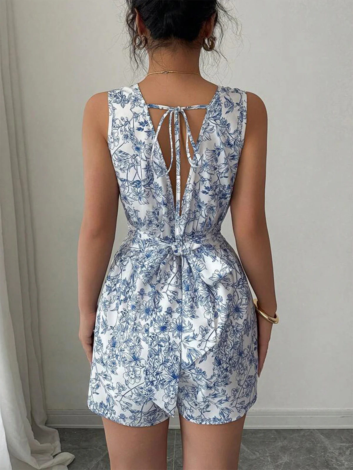 Blue 1950s Floral Square Neck Sleeveless Romper - Image 7