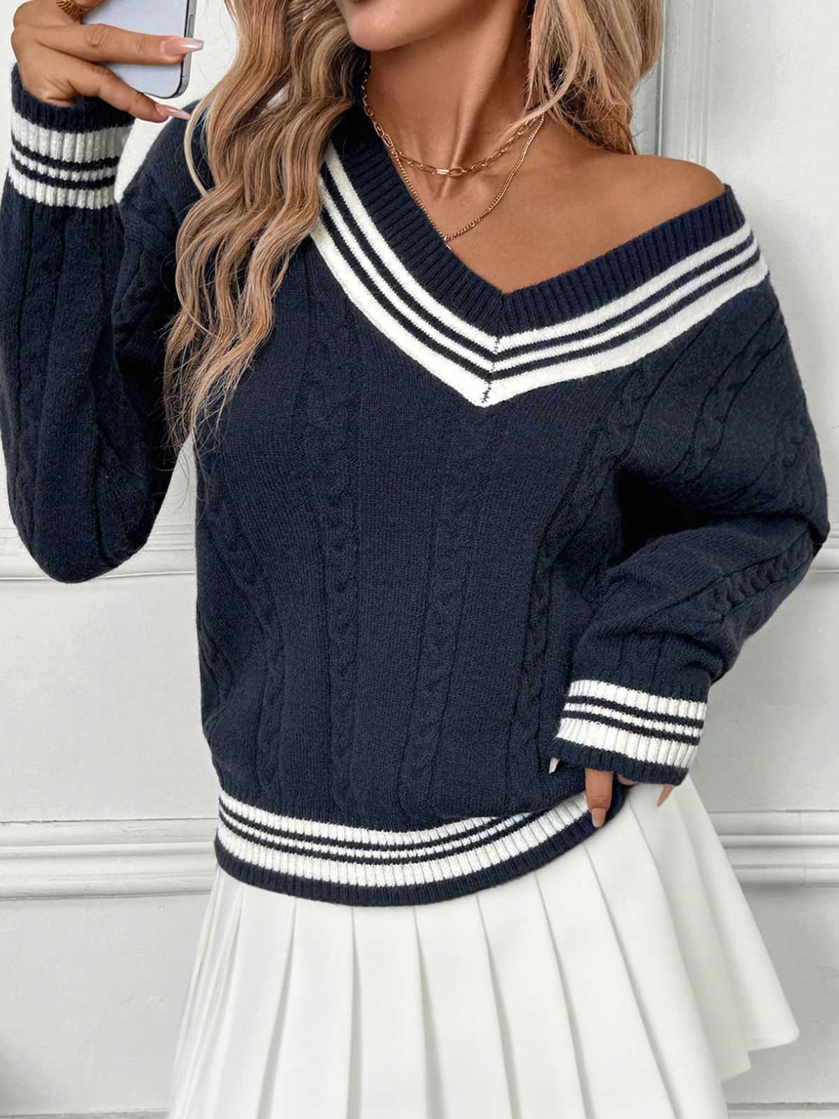 Blue 1950s Nautical Knit V-Neck Striped Sweater - Image 2