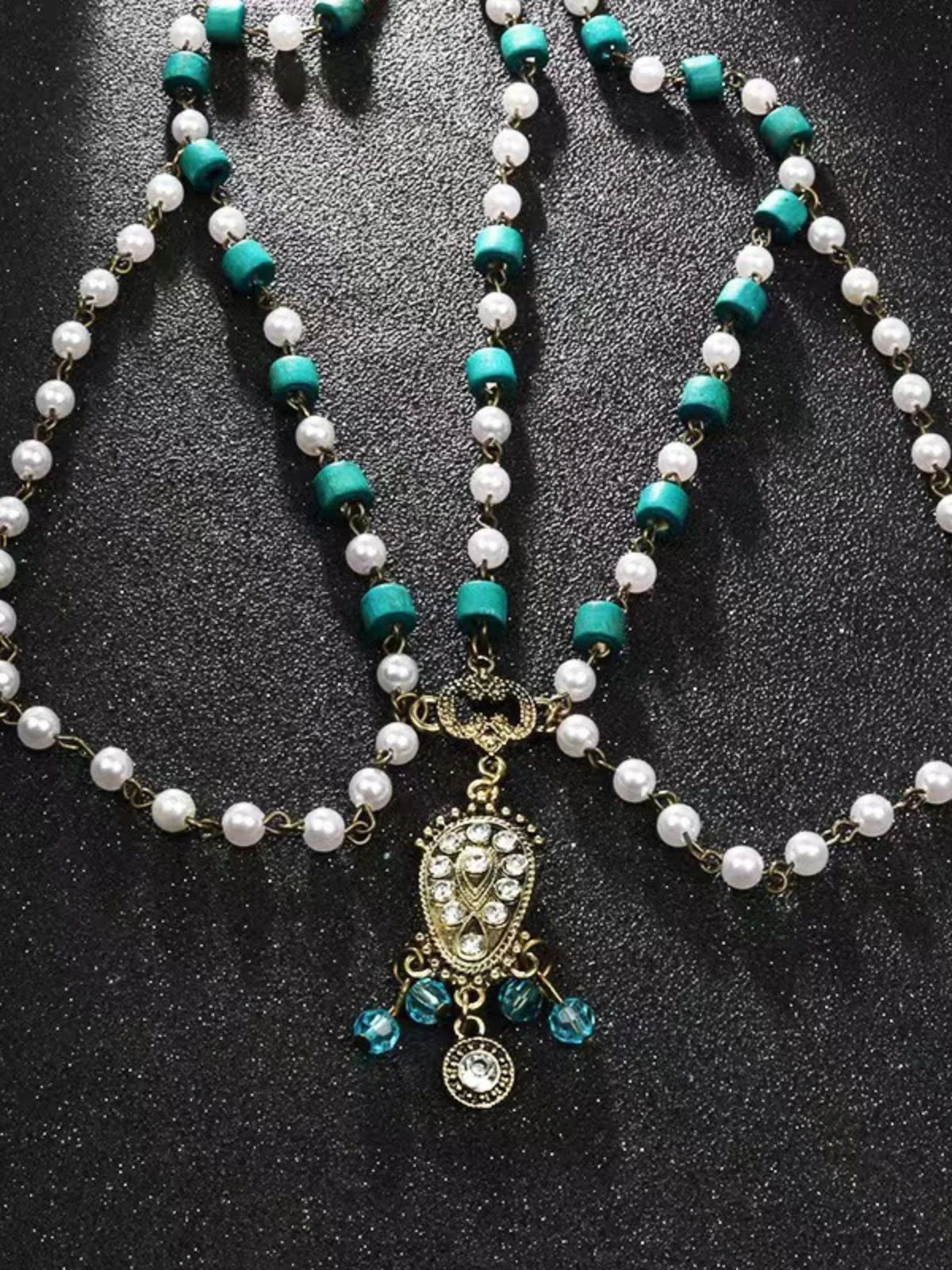Bohemian Beaded Turquoise Pearl Drops Head Chain - Image 2
