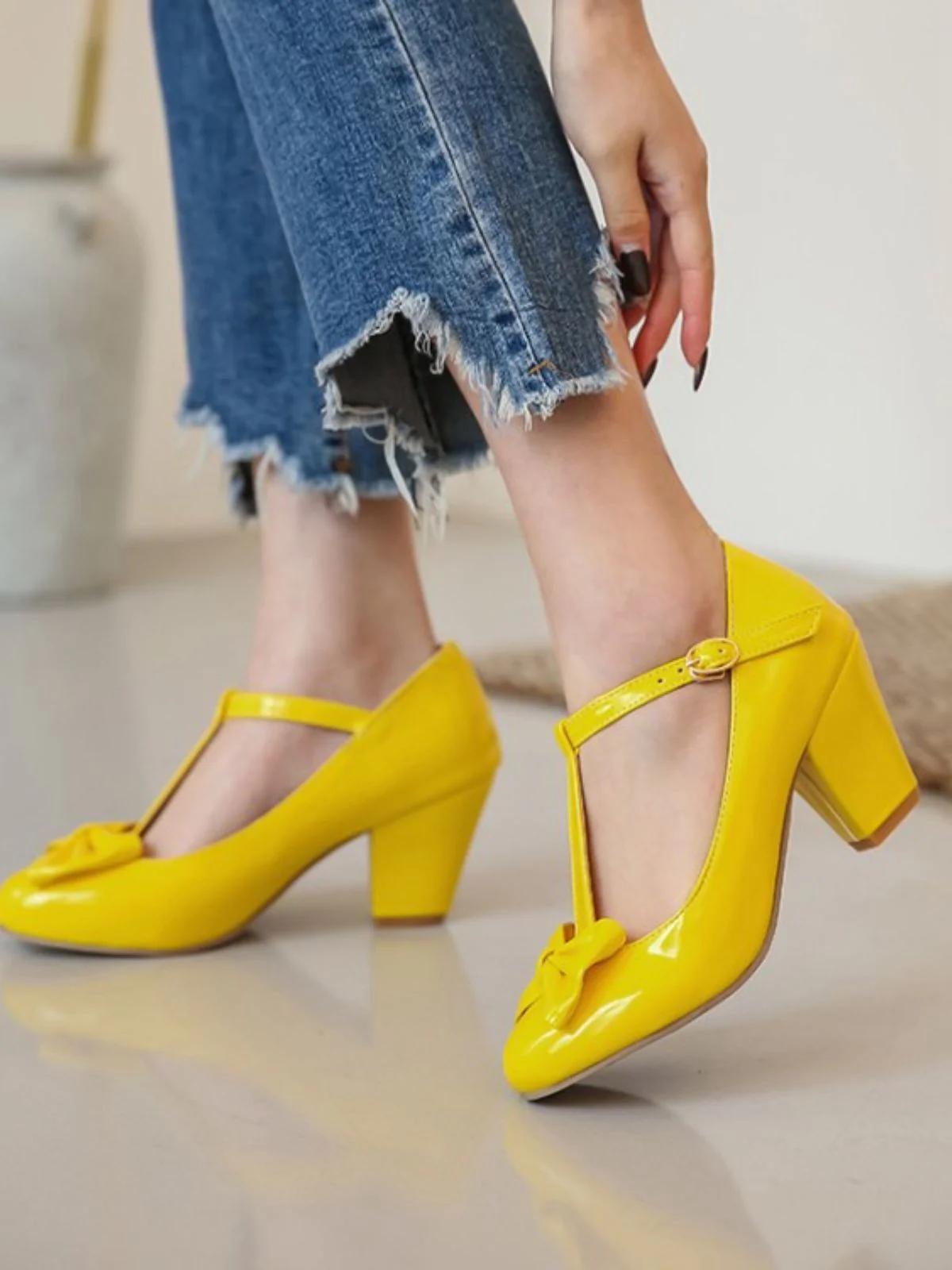 Bow Leather T-Strap Chunky Heel Shoes - Image 8
