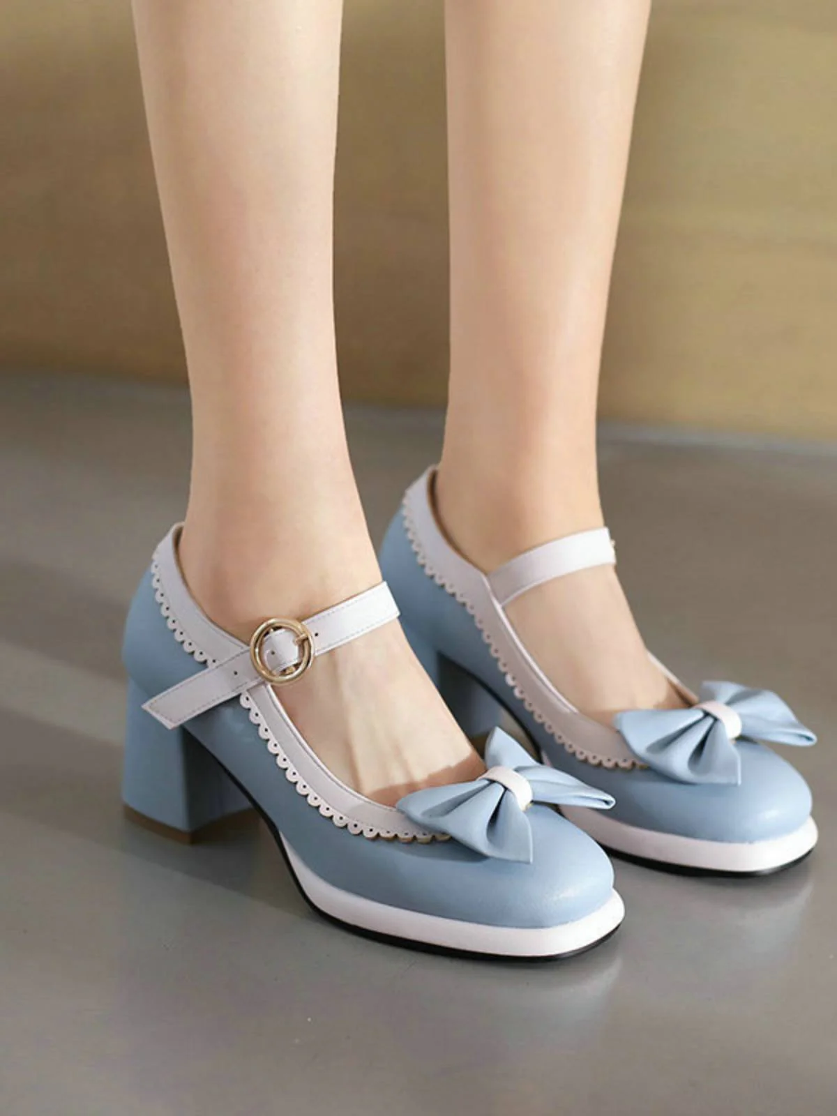 Bowknot Chunky Heels Mary Jane Shoes - Image 3