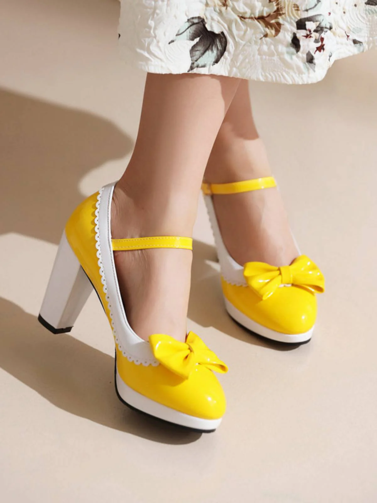 Bowknot Chunky Heels Mary Jane Shoes - Image 14