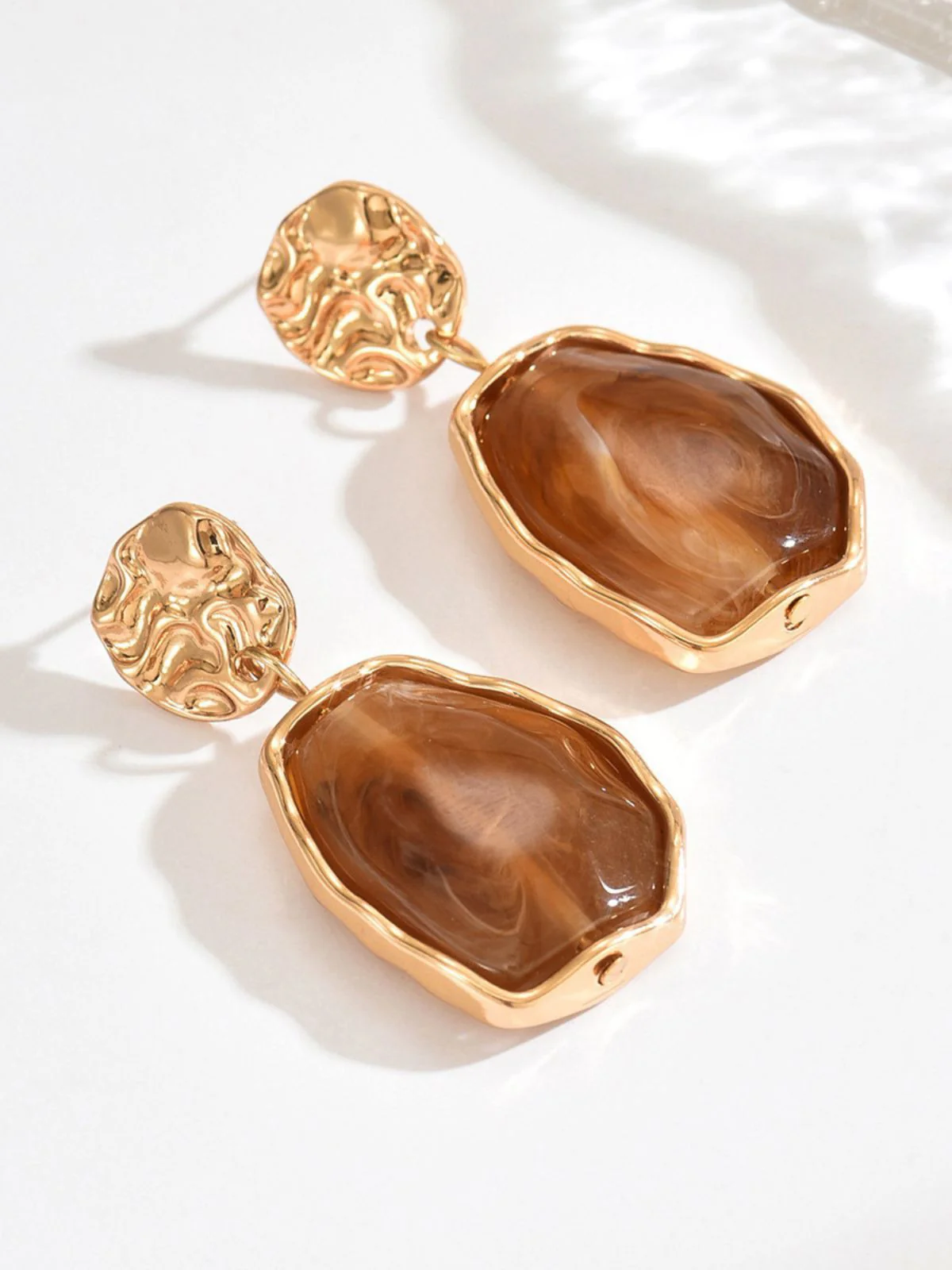 Brown Retro Geometric Colorblock Resin Earrings - Image 4
