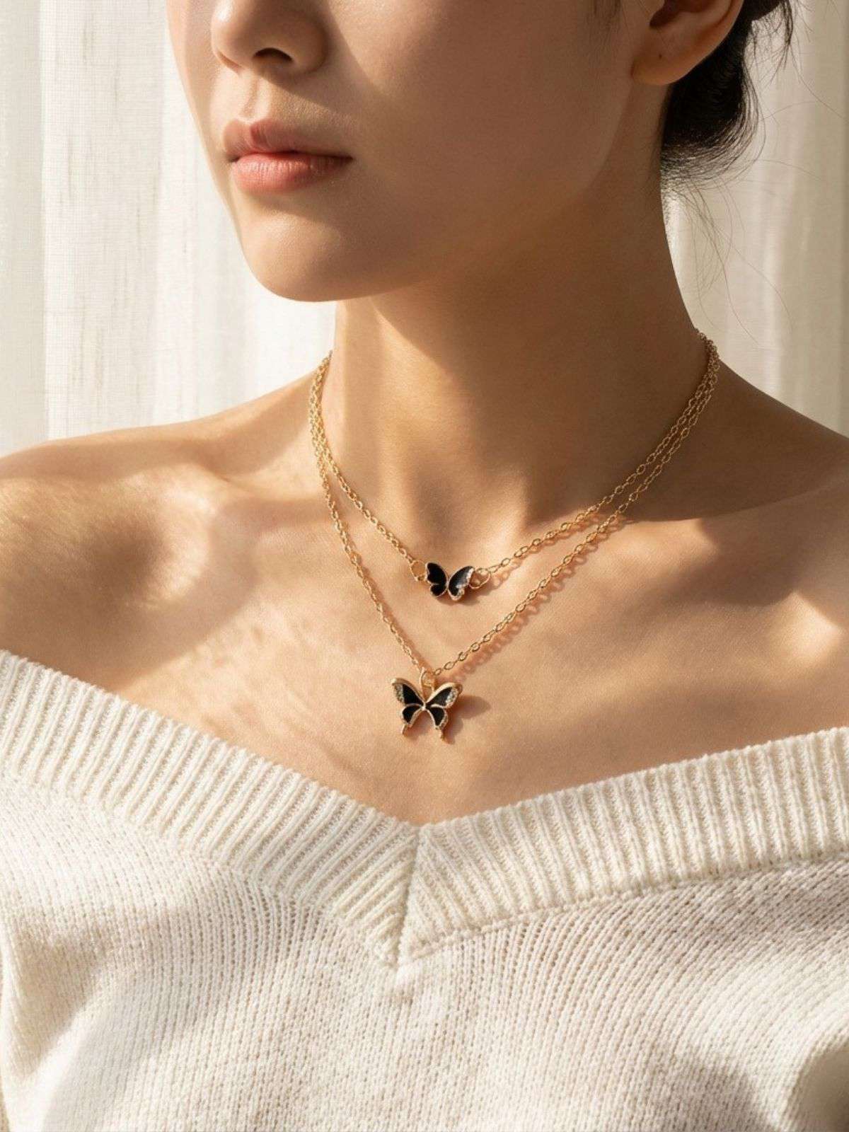 Butterfly Rhinestones Chain Necklace & Bracelet & Earrings - Image 10
