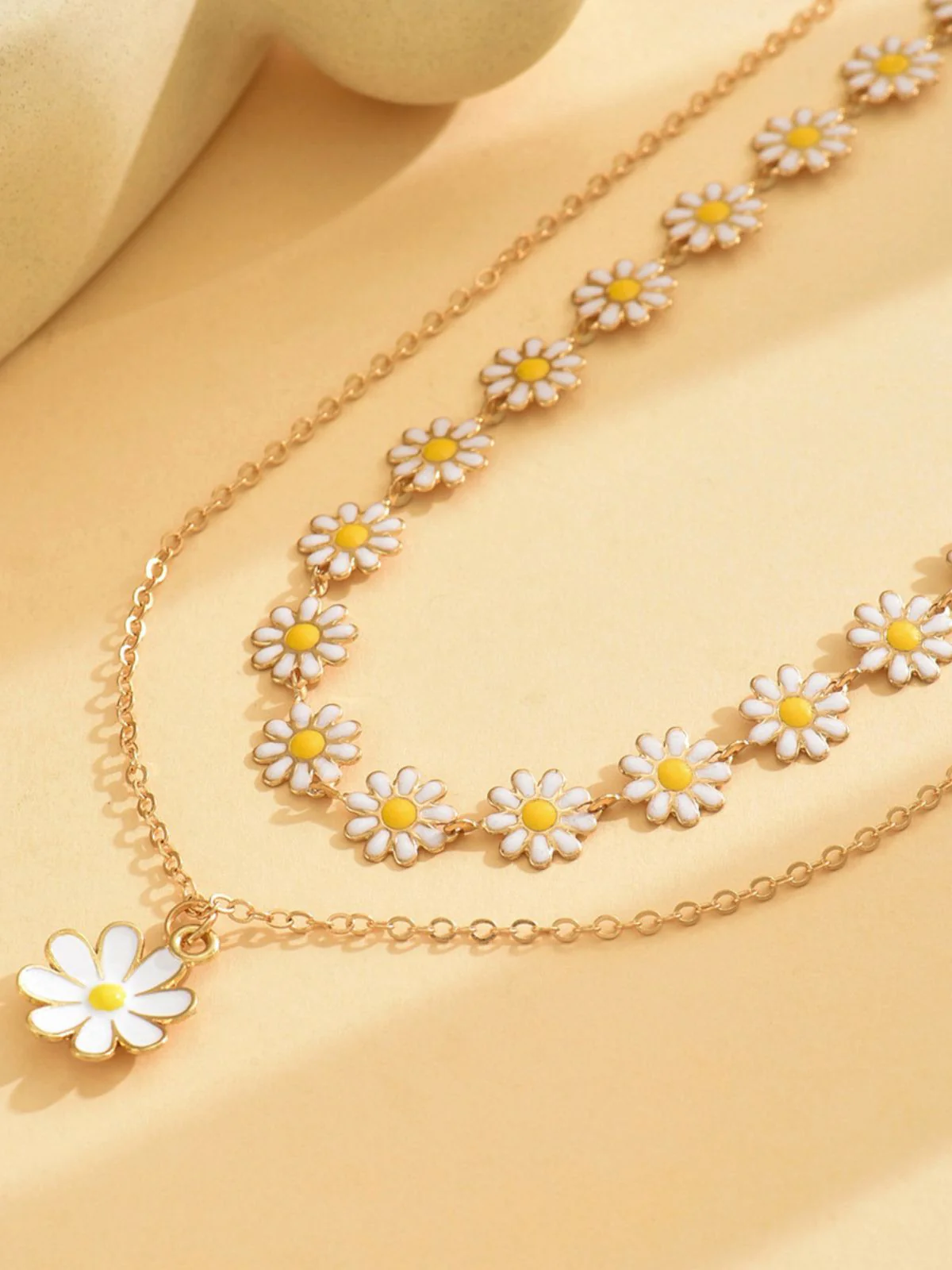 Daisy Flower Pendant Layered Necklace - Image 4