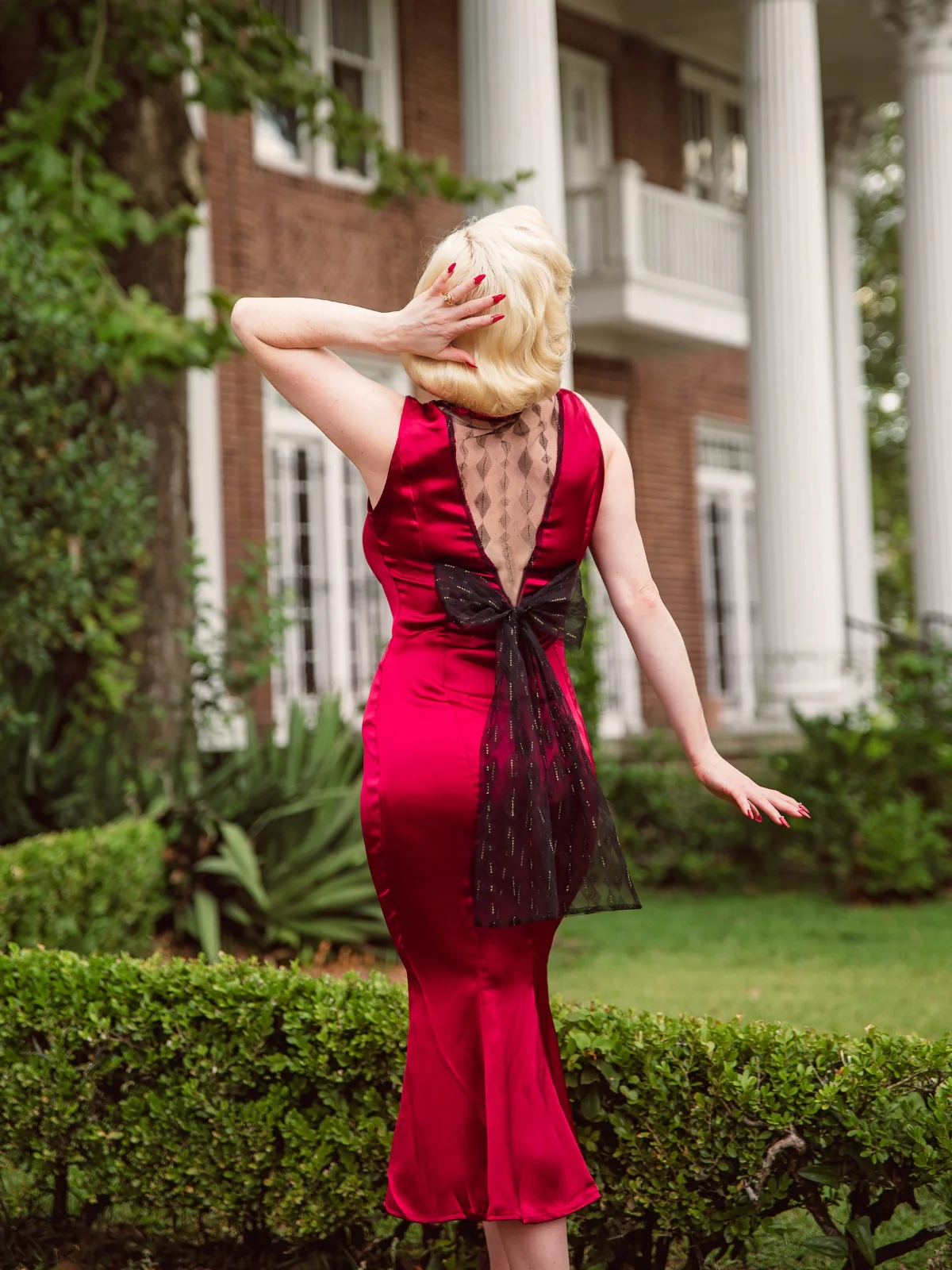 Deep Red 1930s Solid Bow Decor Fishtail Dress - Image 2