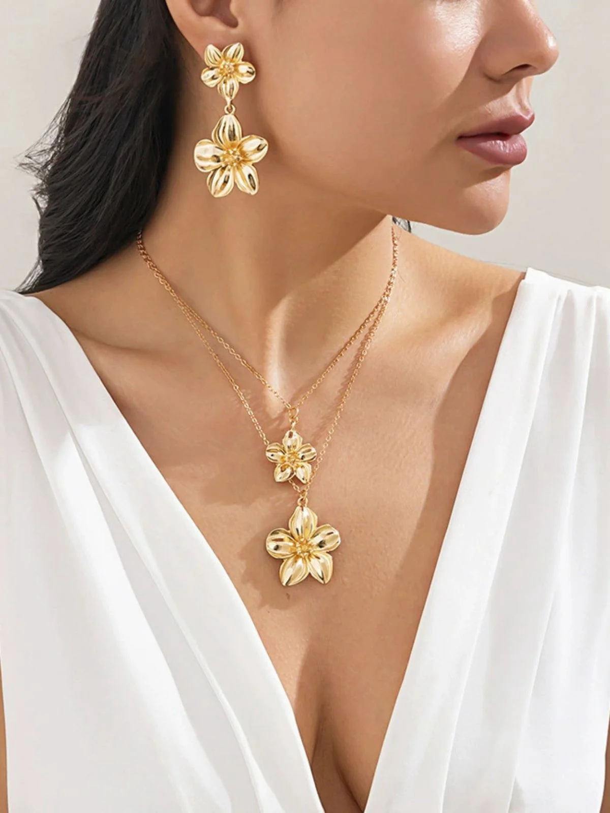 Floral Double Clavicle Necklace & Earrings Set - Image 2