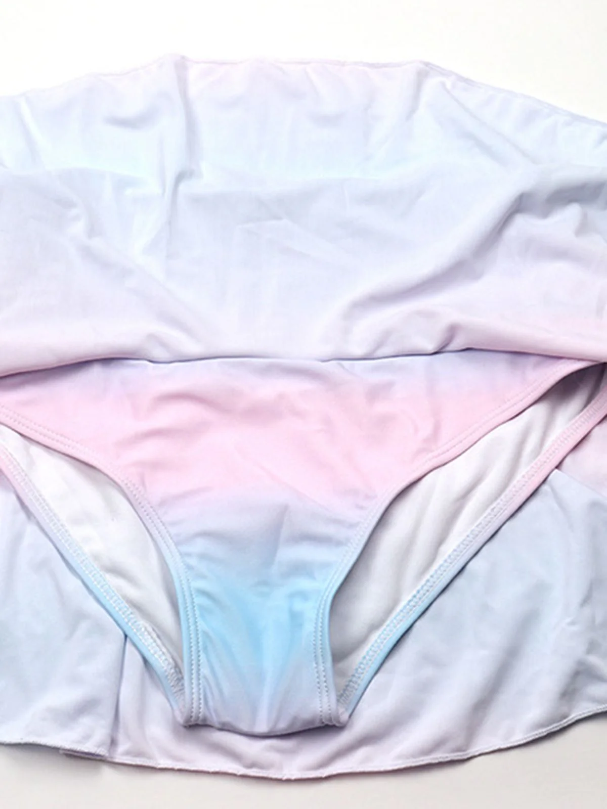 1940s Gradient Pink Shell Skirted Bikini Set - Image 9