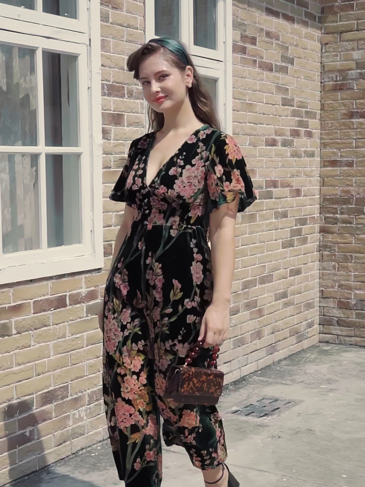 Green 1930s Velvet Vintage Jumpsuit - Image 2
