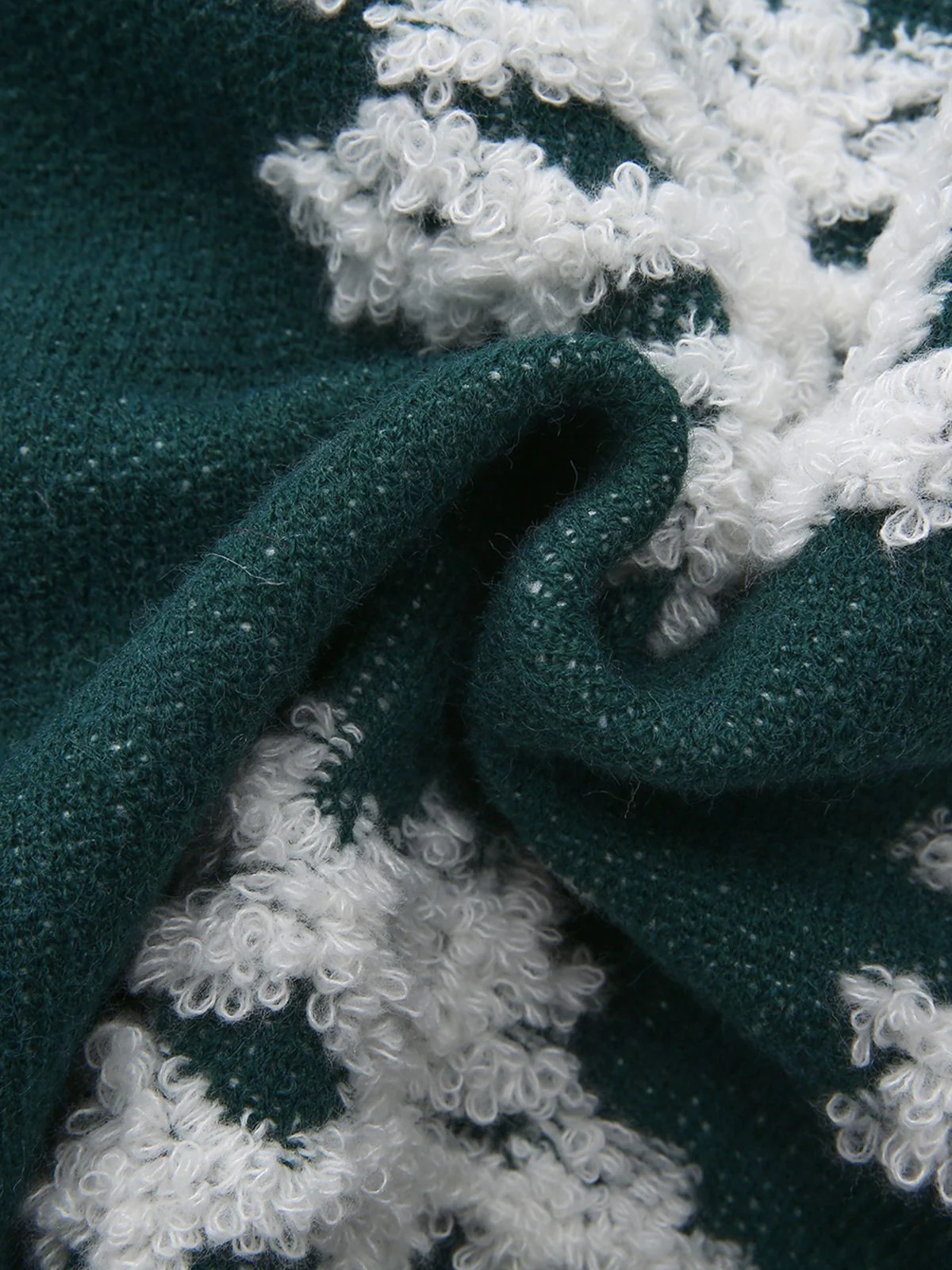 1940s Christmas Fleece-Snowflake Turtleneck Sweater - Image 6