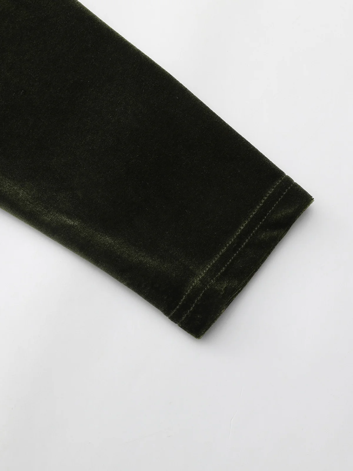 Green 1940s Velvet Deep-V Puff Sleeve Ruched Dress - Image 10
