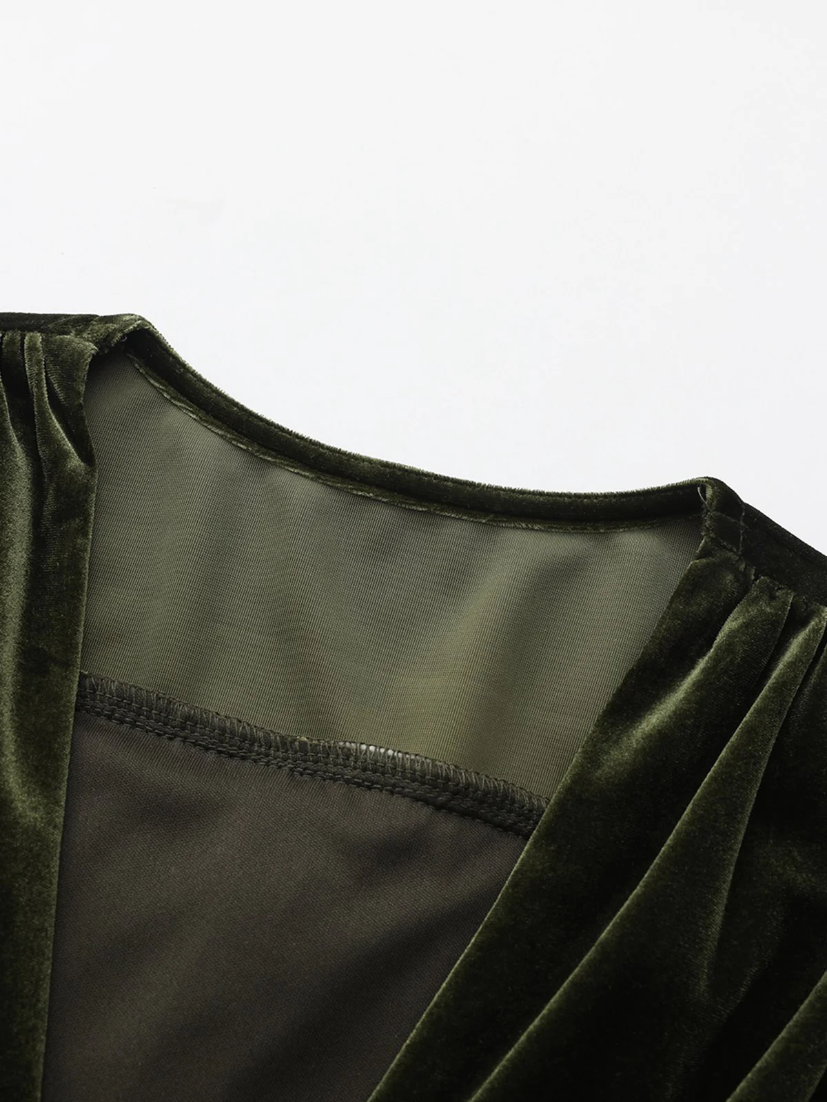 Green 1940s Velvet Deep-V Puff Sleeve Ruched Dress - Image 5