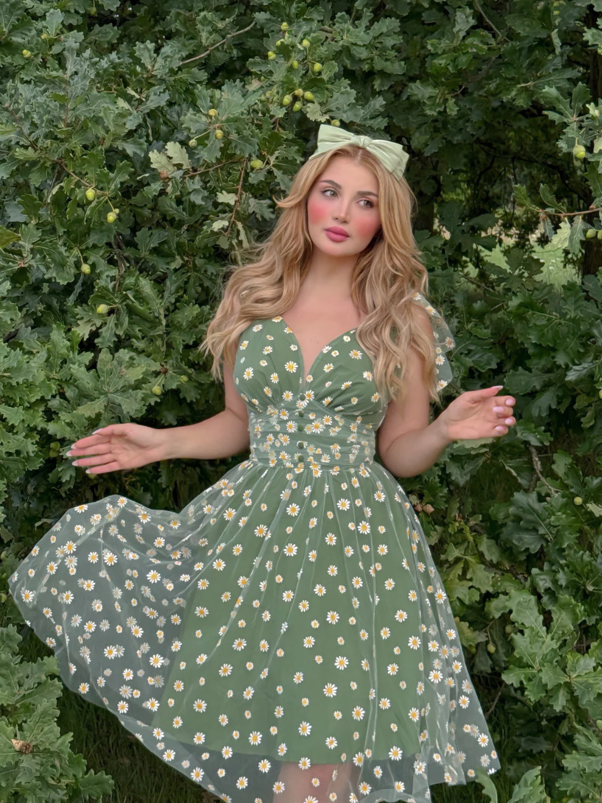 Green 1950s Daisy Mesh Swing Dress - Image 2