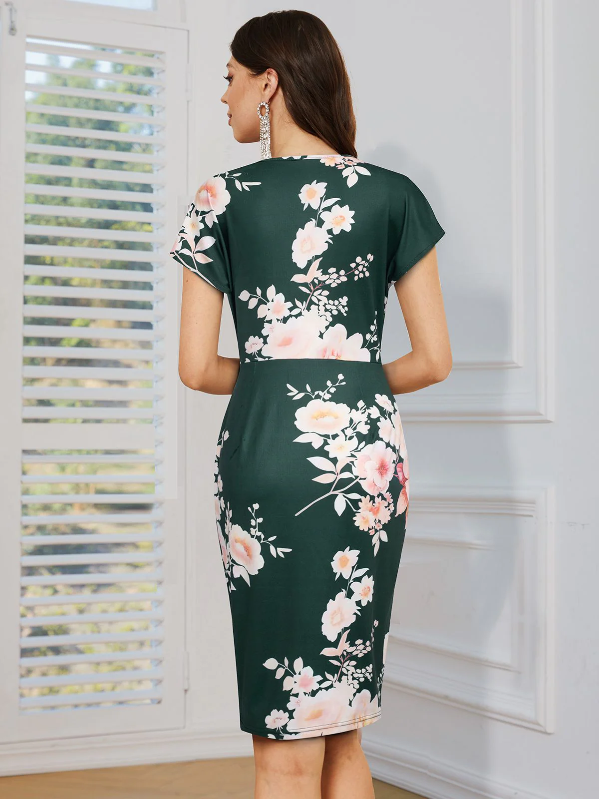 Green 1960s Cap Sleeves Floral Pencil Dress - Image 4