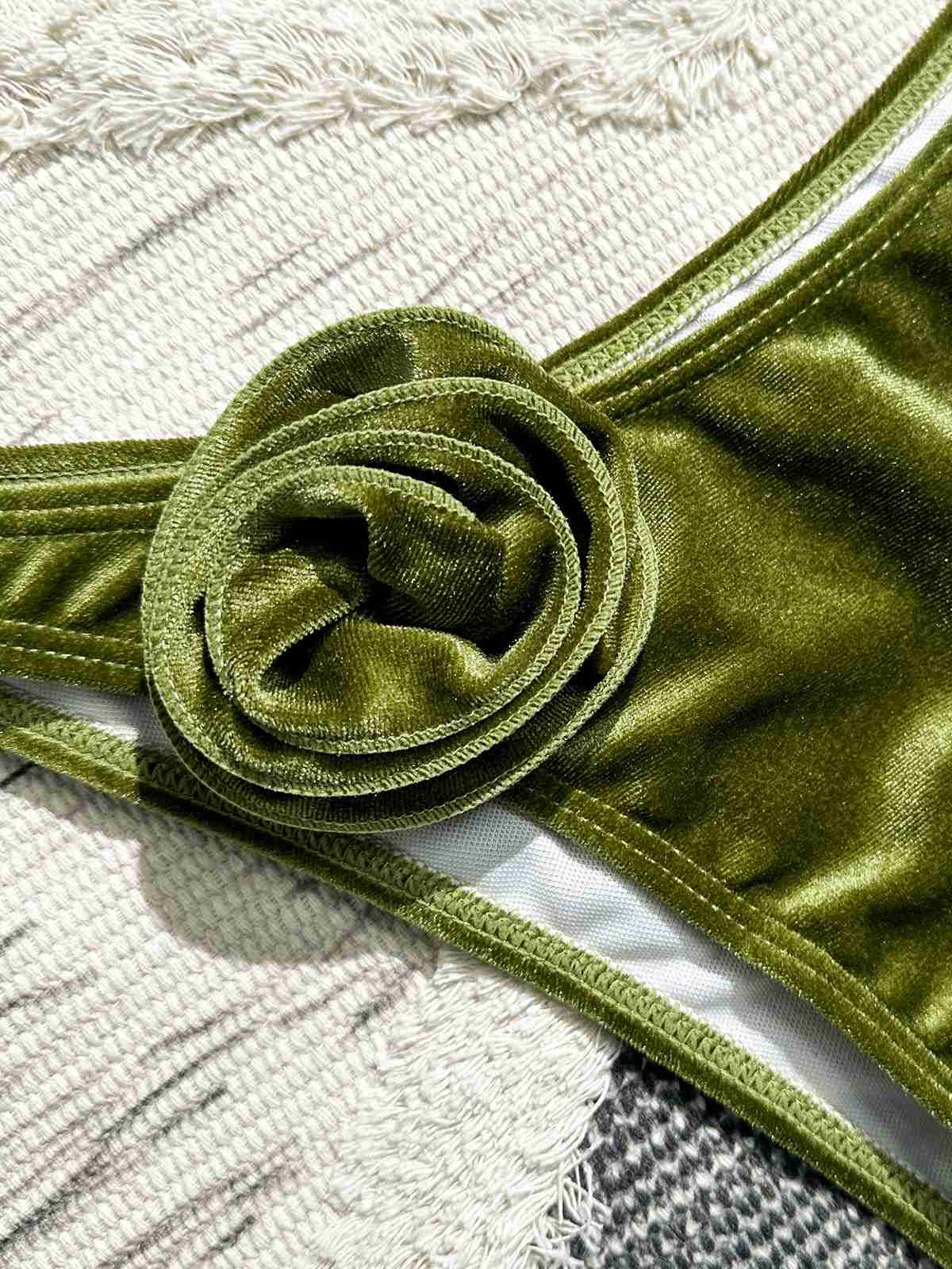 Green 1960s Solid Velvet 3D Rose Bikini Set - Image 4