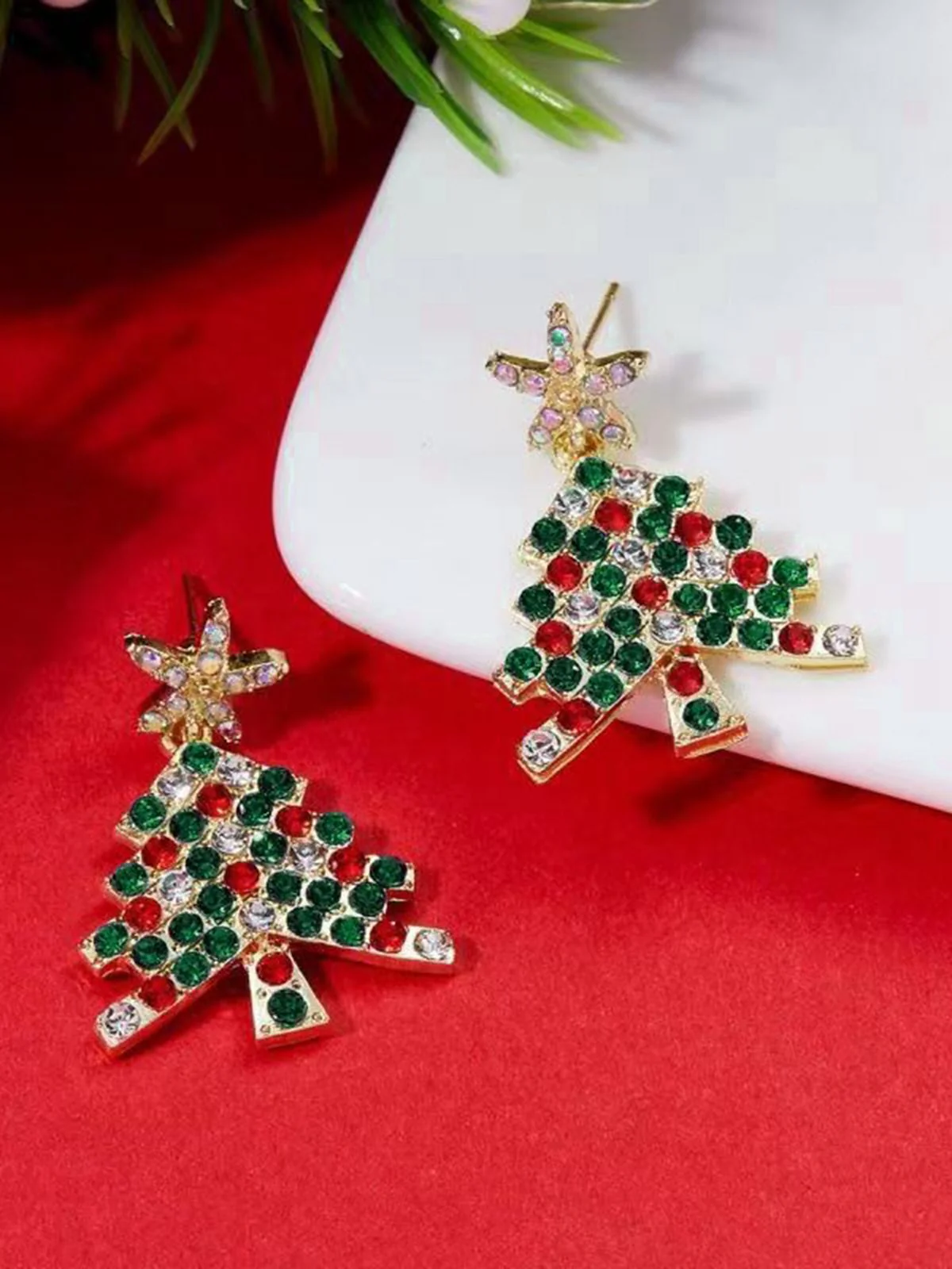 Green Christmas Tree & Star Rhinestones Earrings - Image 3