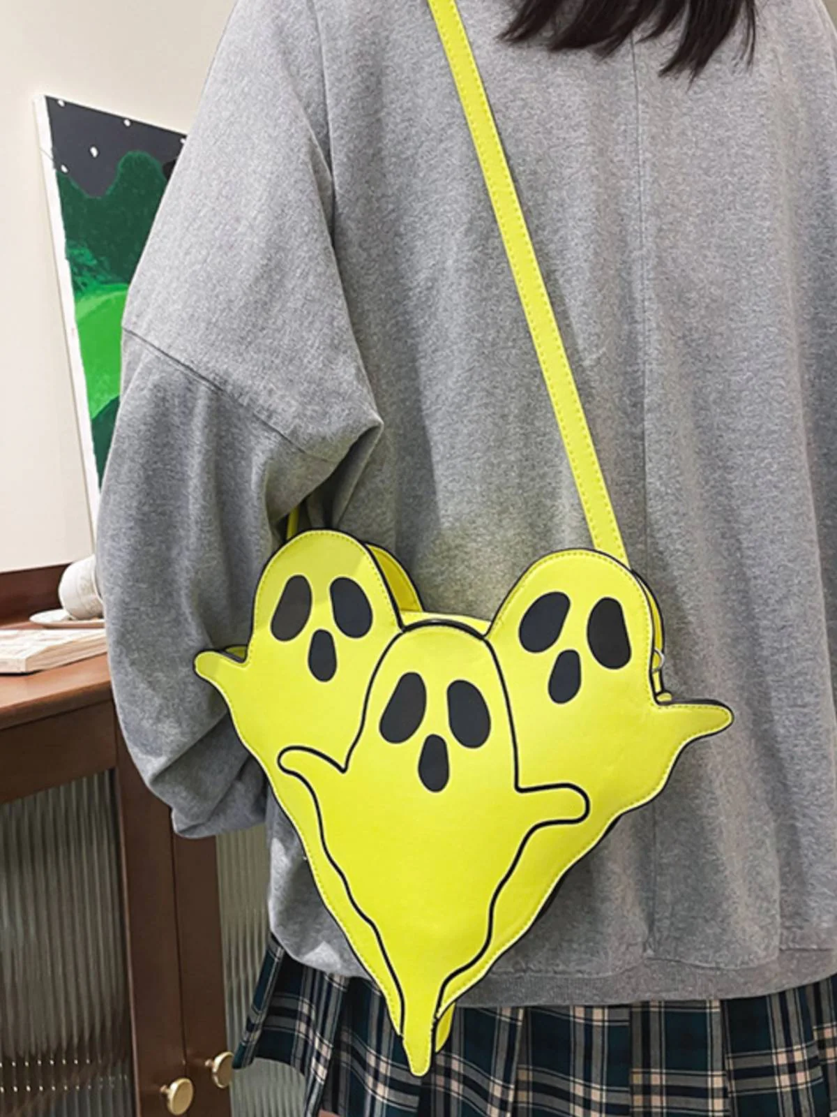 Halloween Cartoon Ghost Triangle Bag - Image 6