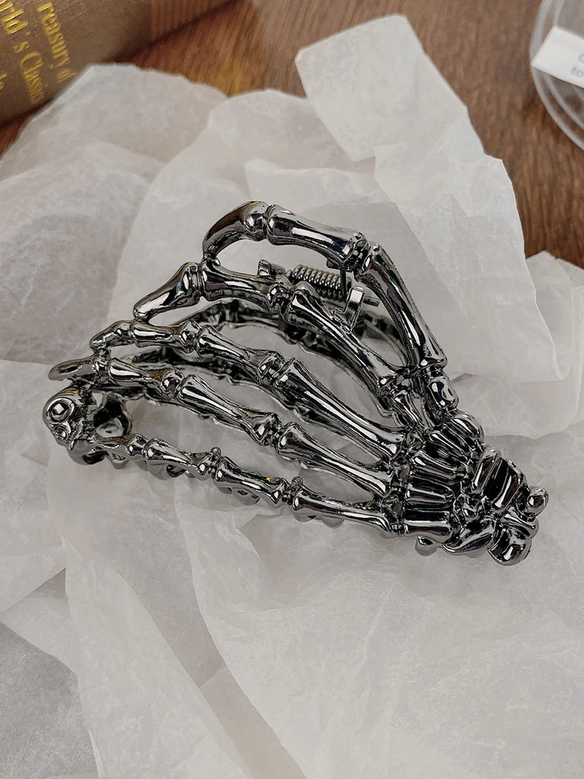 Halloween Ghost Hand Hair Accessories - Image 4