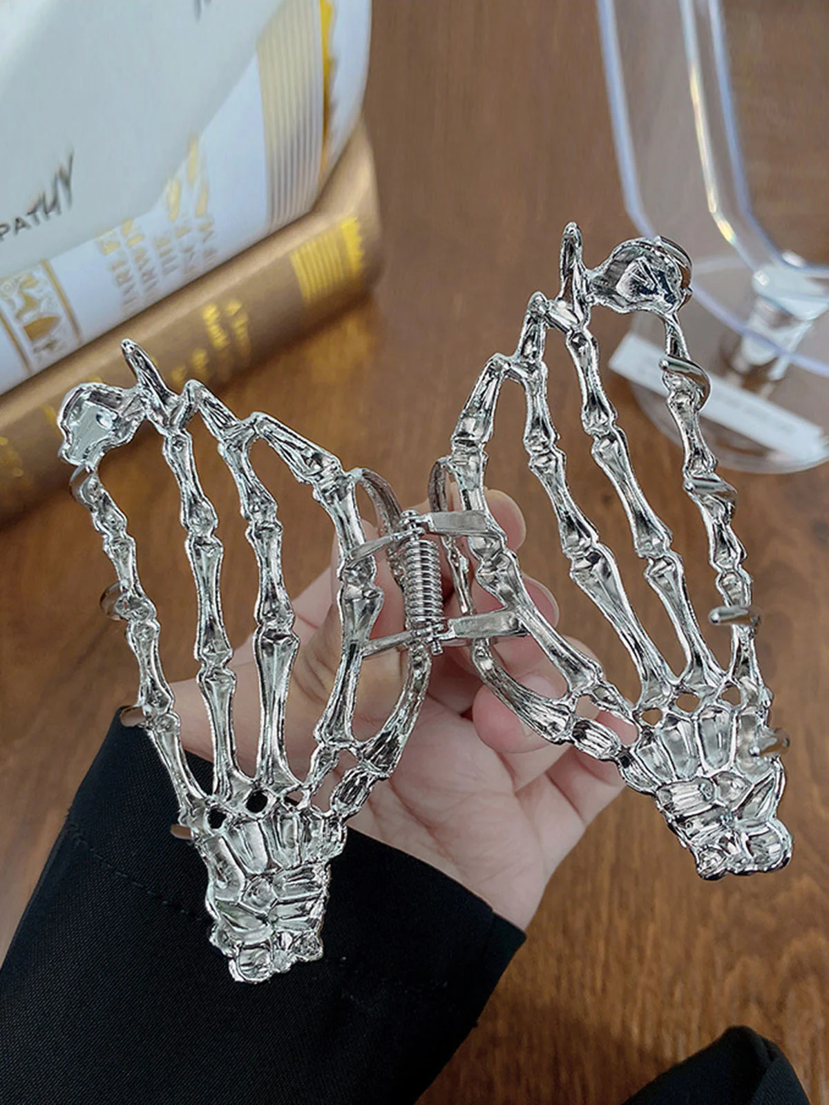 Halloween Ghost Hand Hair Accessories - Image 5