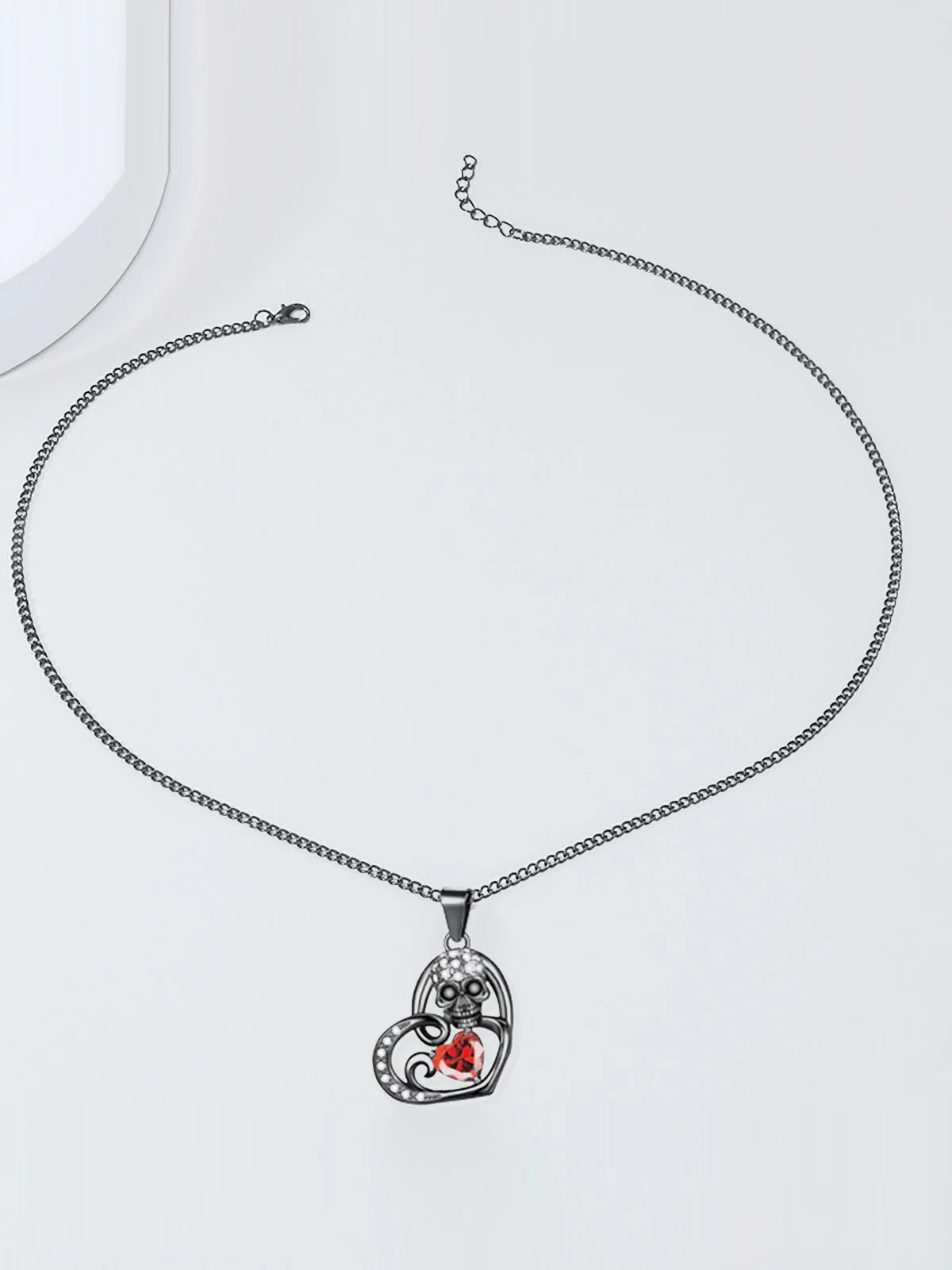 Halloween Skull Heart Pendant Necklace - Image 2