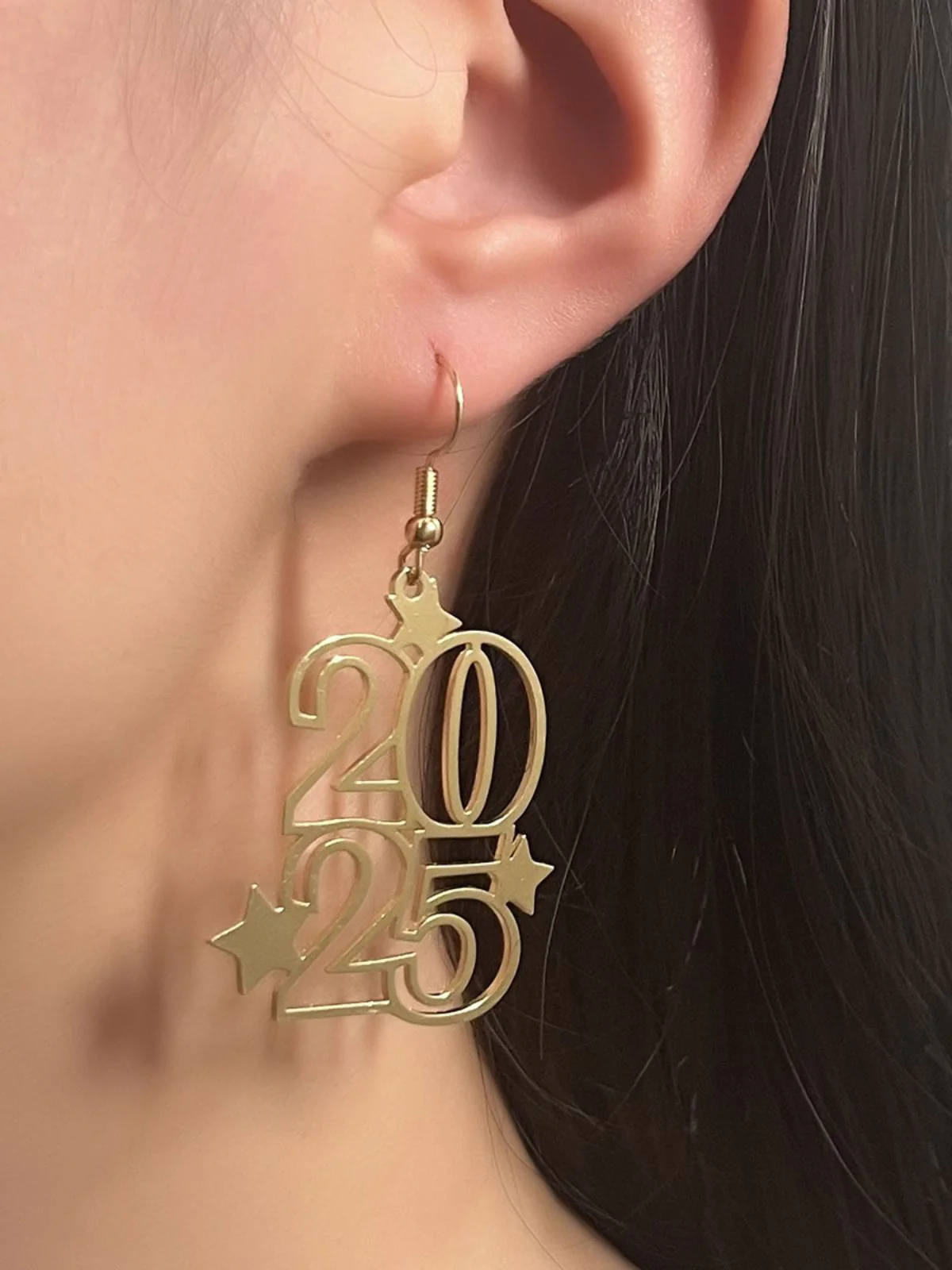 Hollow Numbers 2025 New Year's Eve Earrings - Image 4