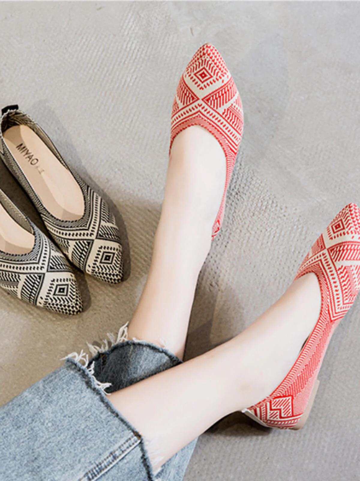 Knitted Jacquard Pointed Flat Shoes - Image 2